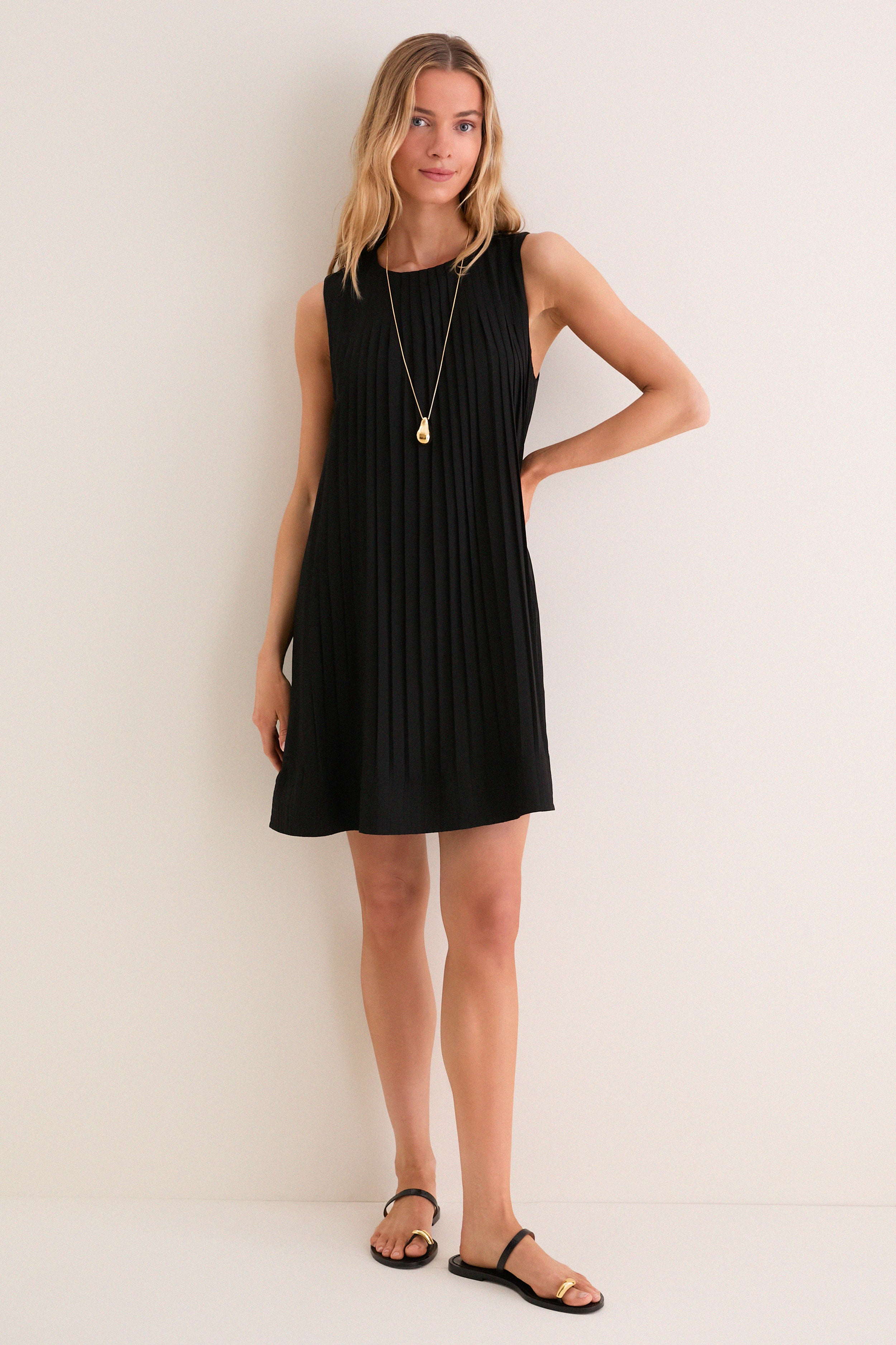 Pomander Place Black Biltmore Mini Dress Black / XL