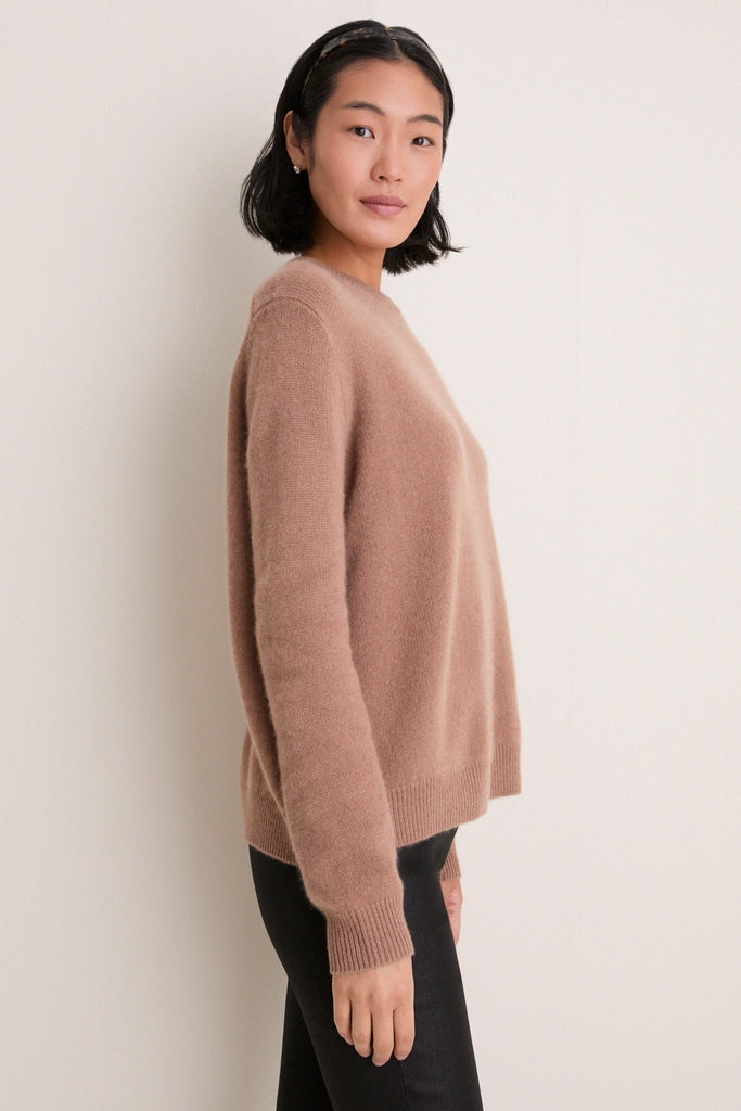 Mocha Cashmere Boyfriend Bodie Crewneck