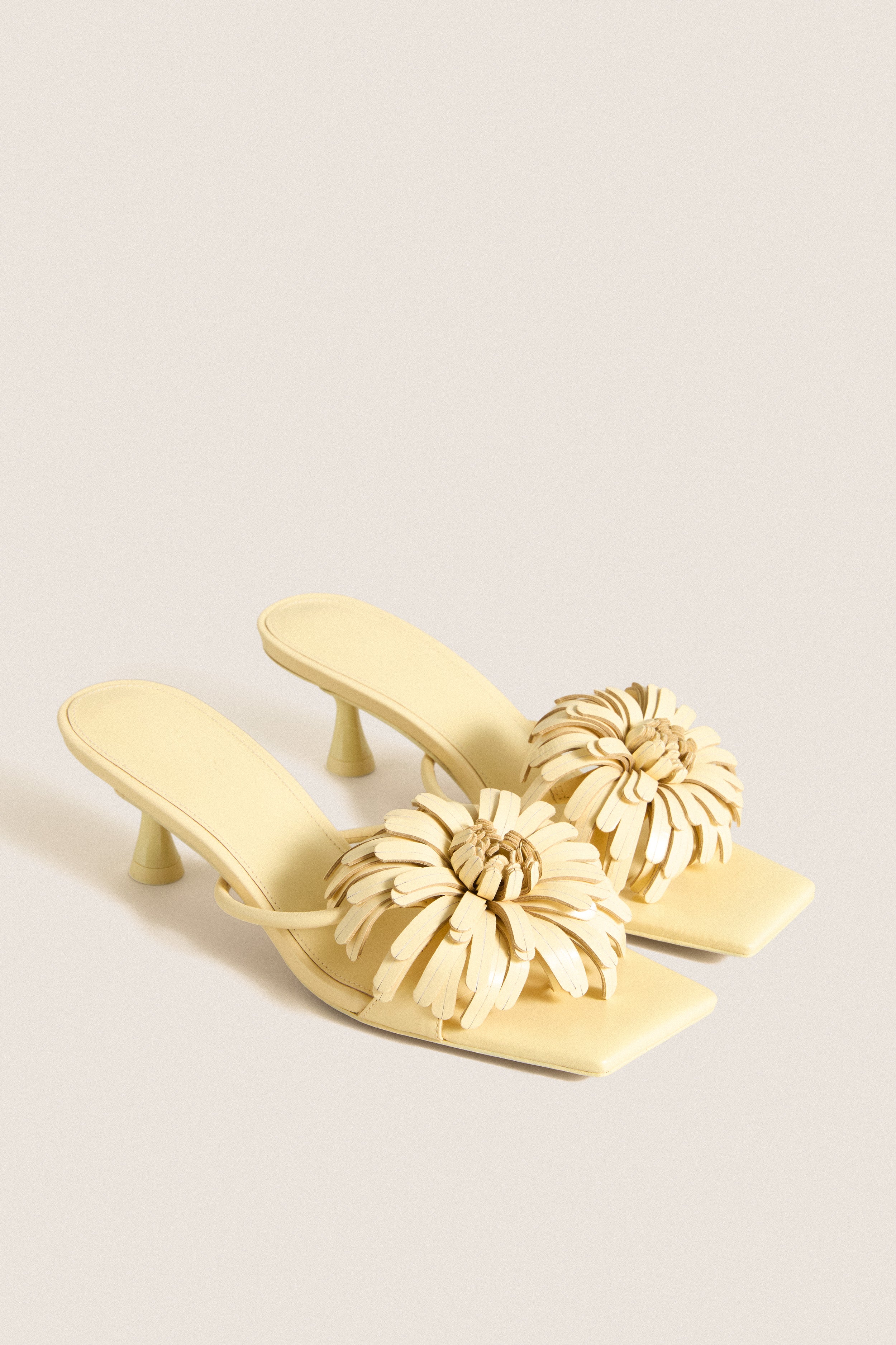 Buttercream Alora Low Heel | Cult Gaia