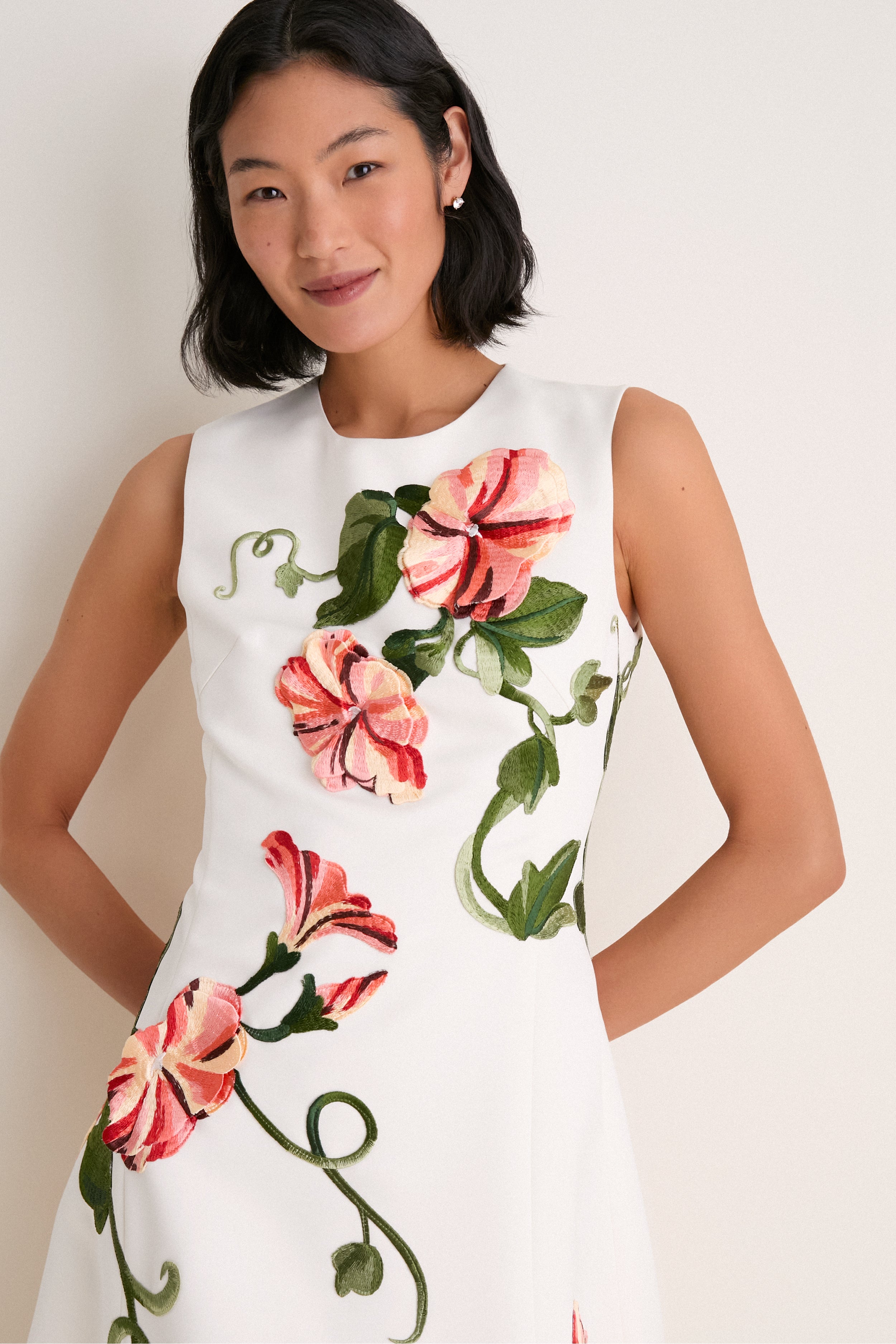 the toe 新木優子着用　Heidelberg dress Ssize Snow Vine Print Cleo Applique Midi Dress | Leo Lin
