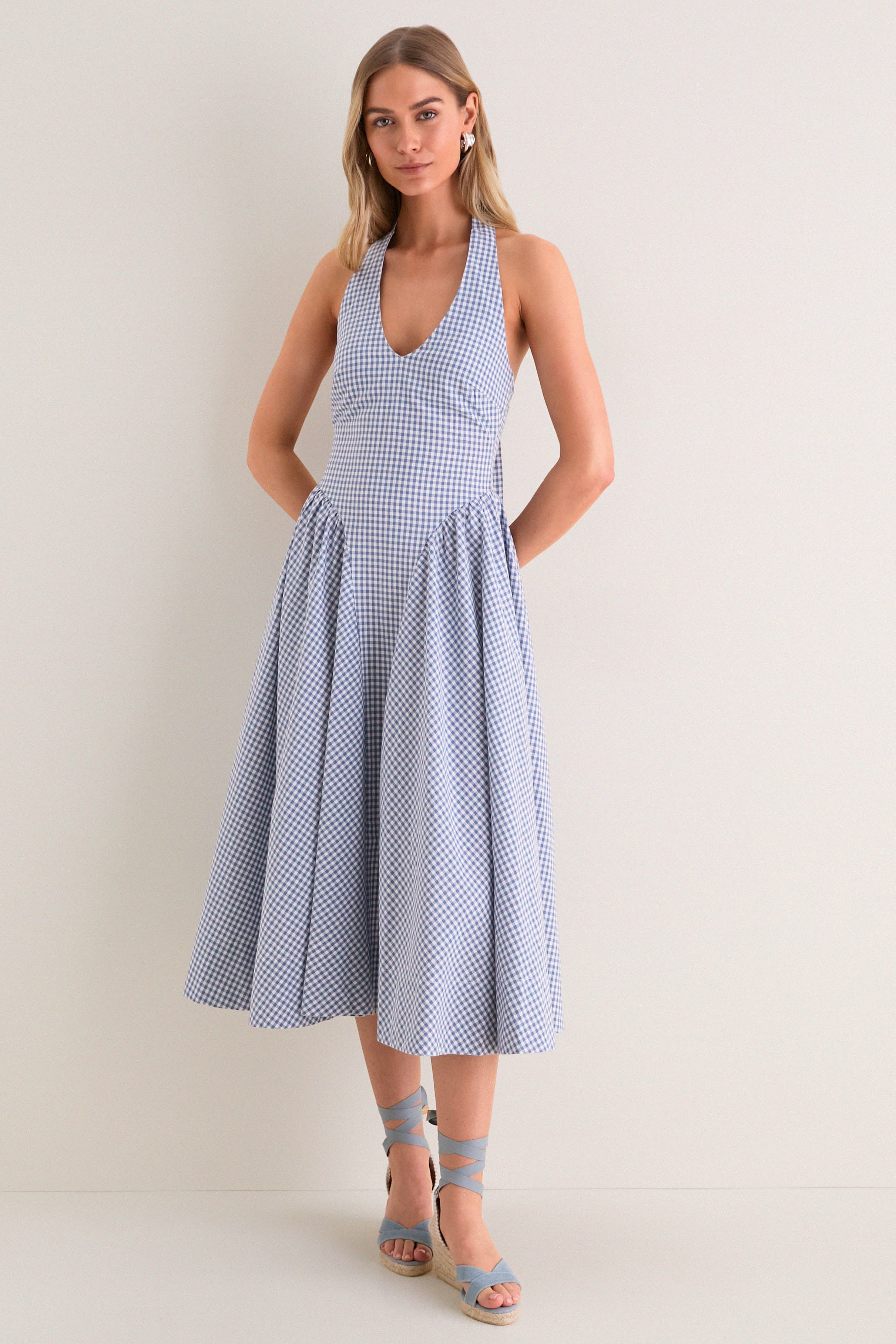 halter gingham dress ASTR the Label | Meana Midi in Blue Gingham polka dot skort SIZE:40.5 the Sidney gingham midi Lazaro Bridal Party Dresses