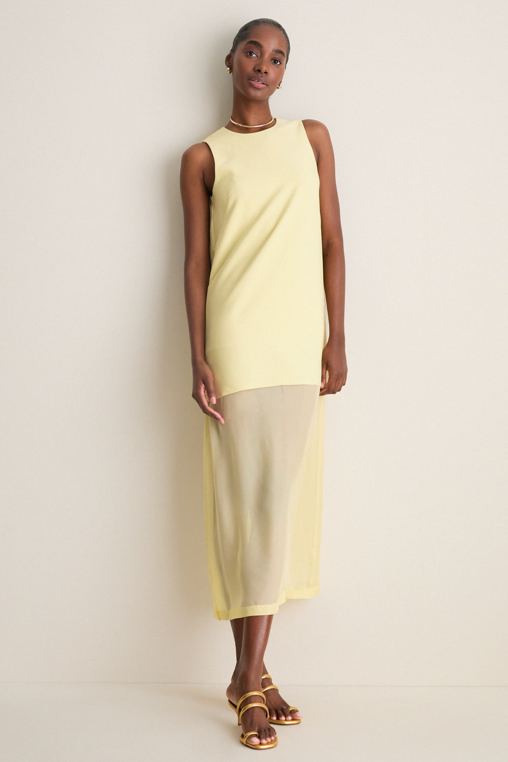 crepe vs chiffon dress Crepe Vs Chiffon: Which Fabric Suits Your Style Best?