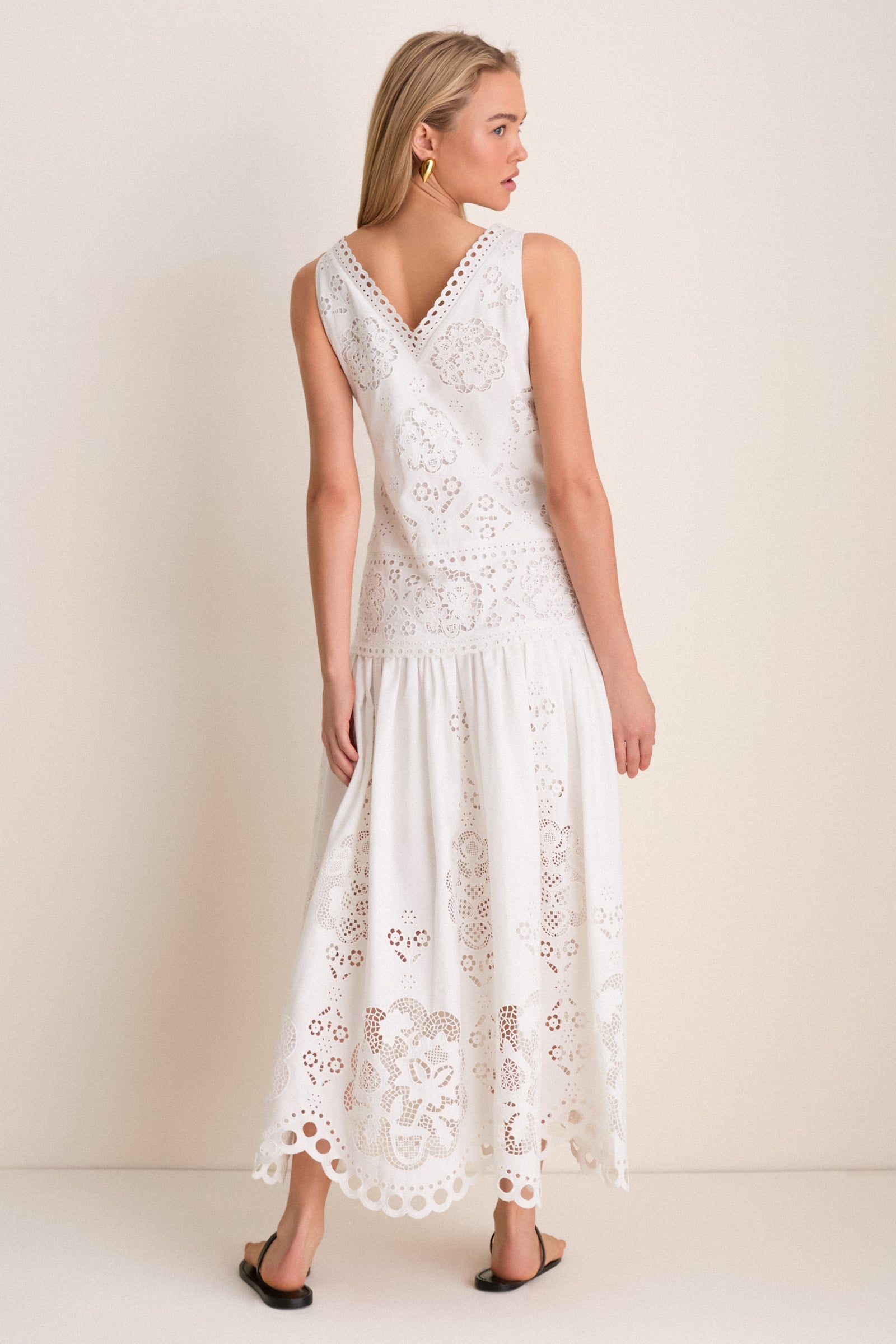 White Gardener Embroidery Maxi Dress