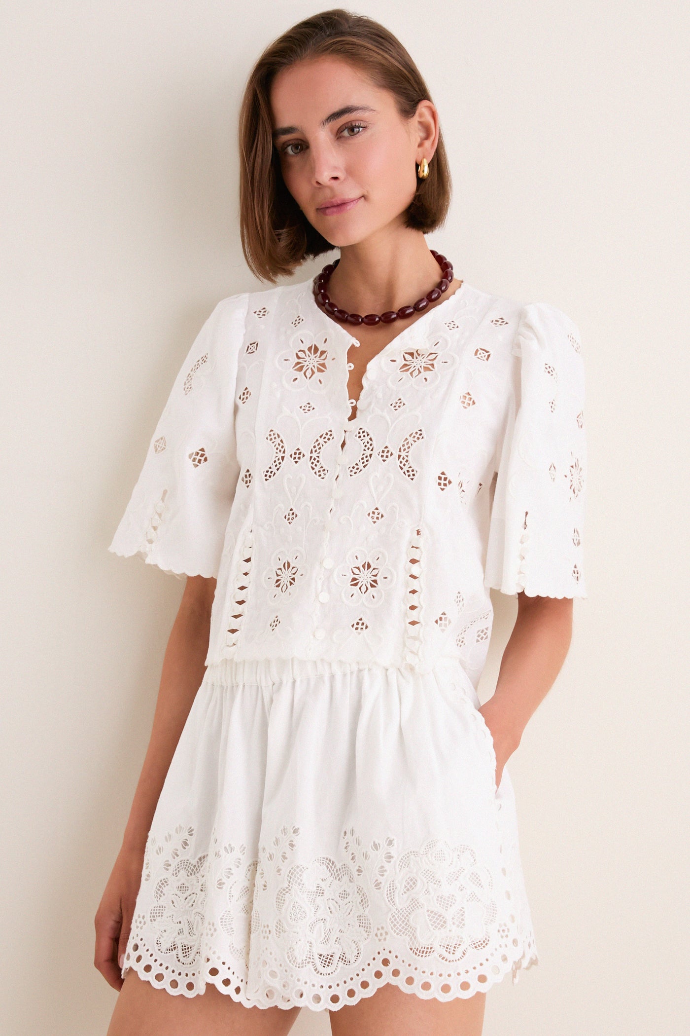 White Gardener Embroidery Short Sleeve Top