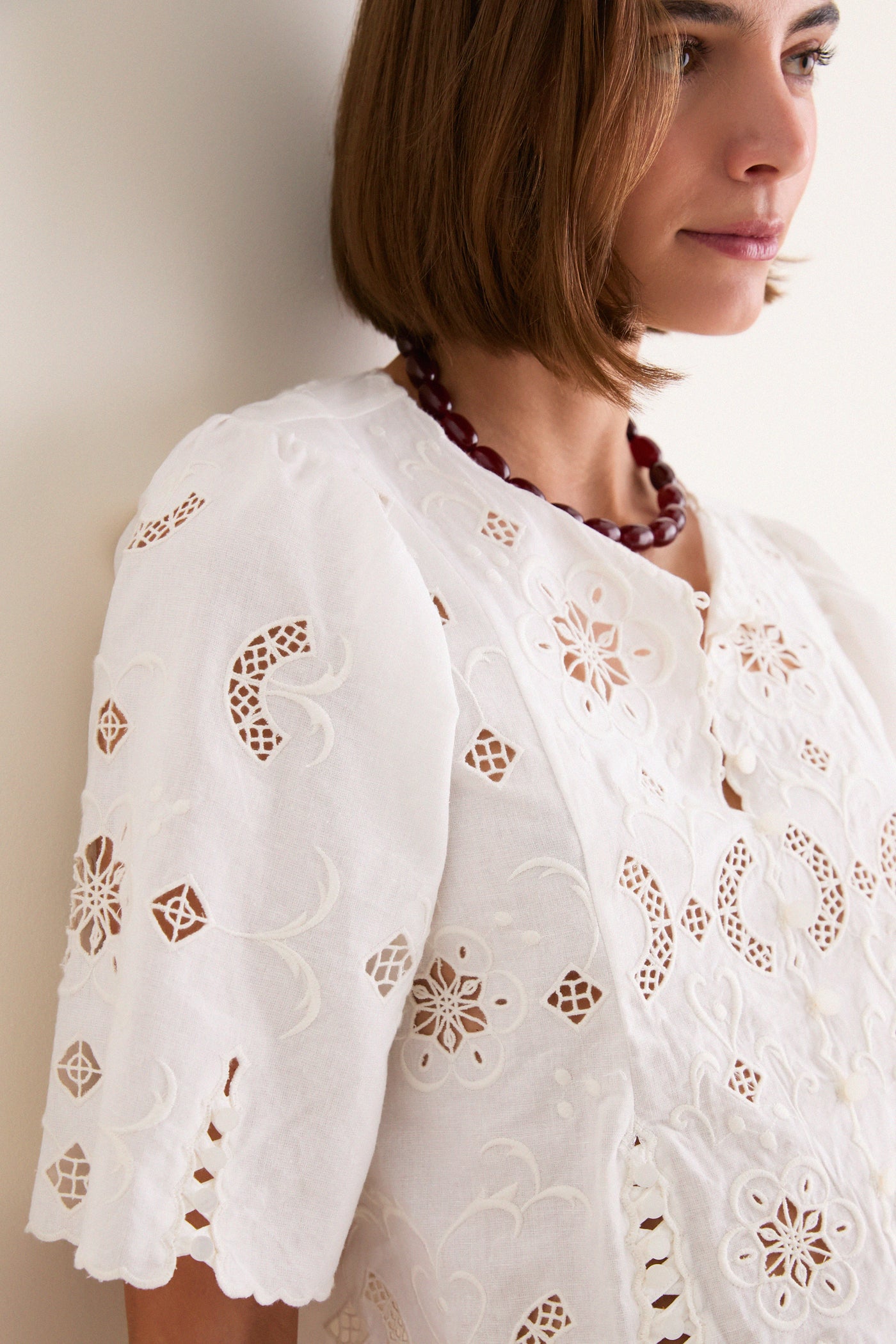 White Gardener Embroidery Short Sleeve Top