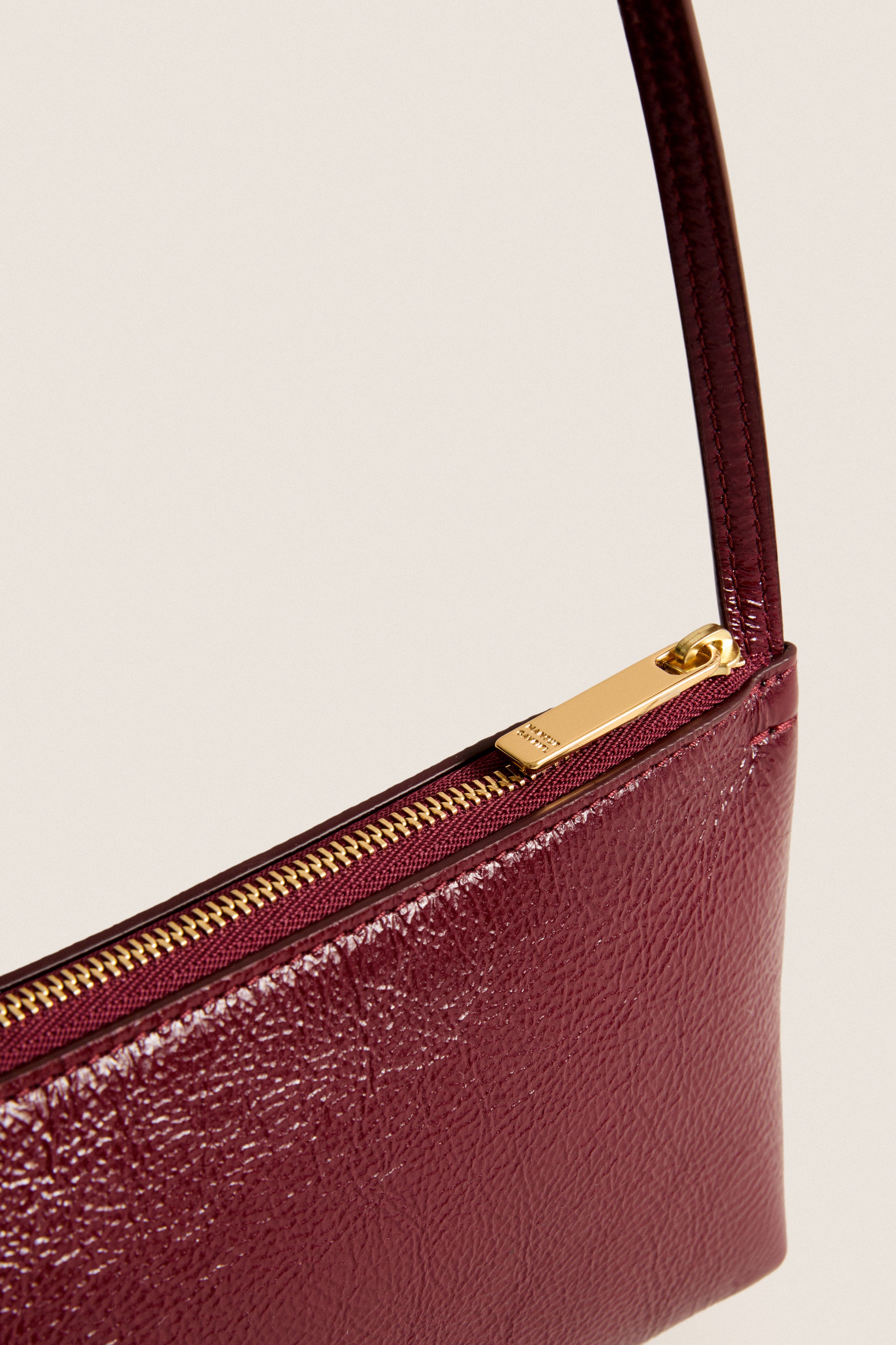 Claret Gaia Baguette