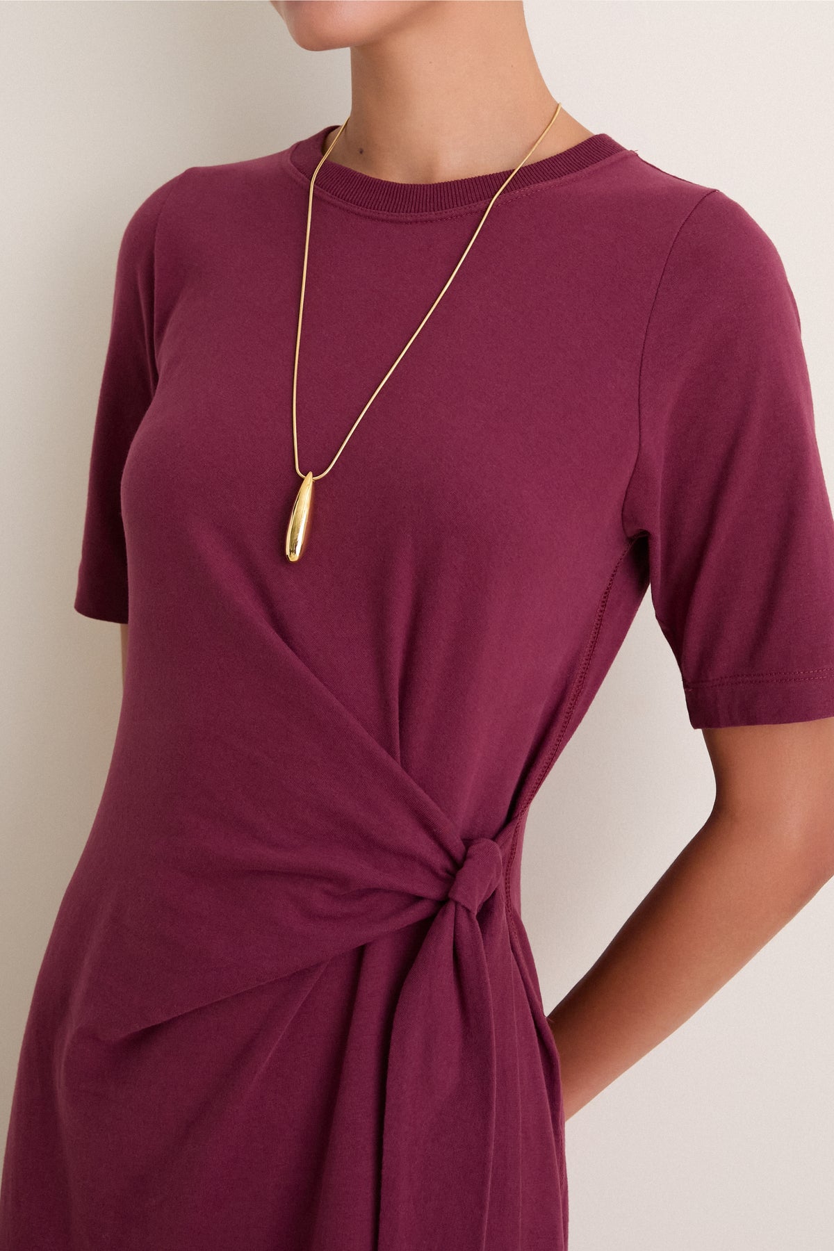 Wine Outono Crew Neck Side Tie Maxi Dress