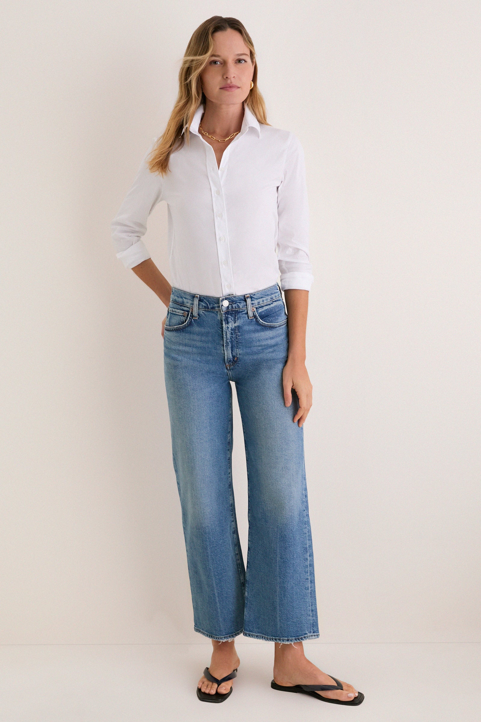 Kindle Mid Rise Relaxed Straight Harper Jean