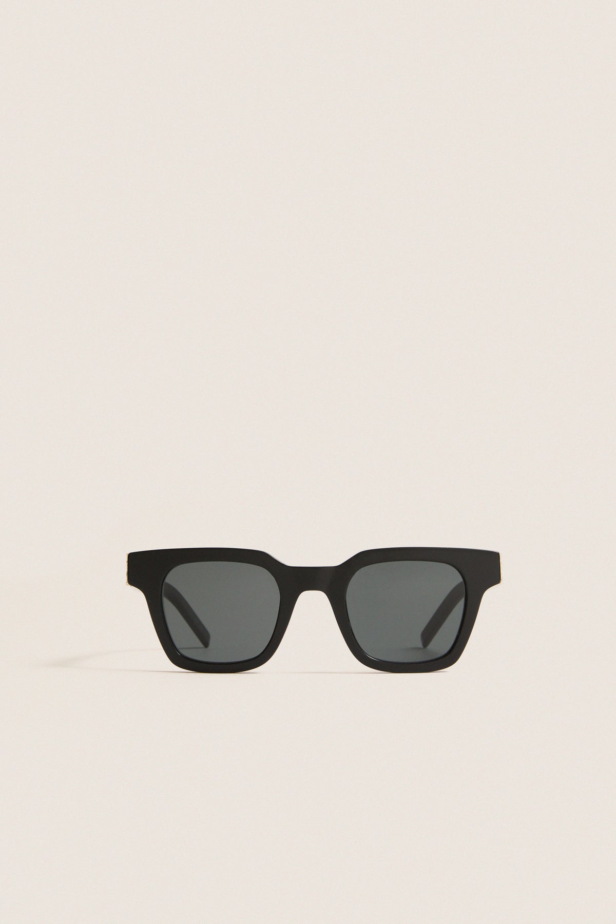 Shiny Solid Black Monogram Hinge M Sunglasses