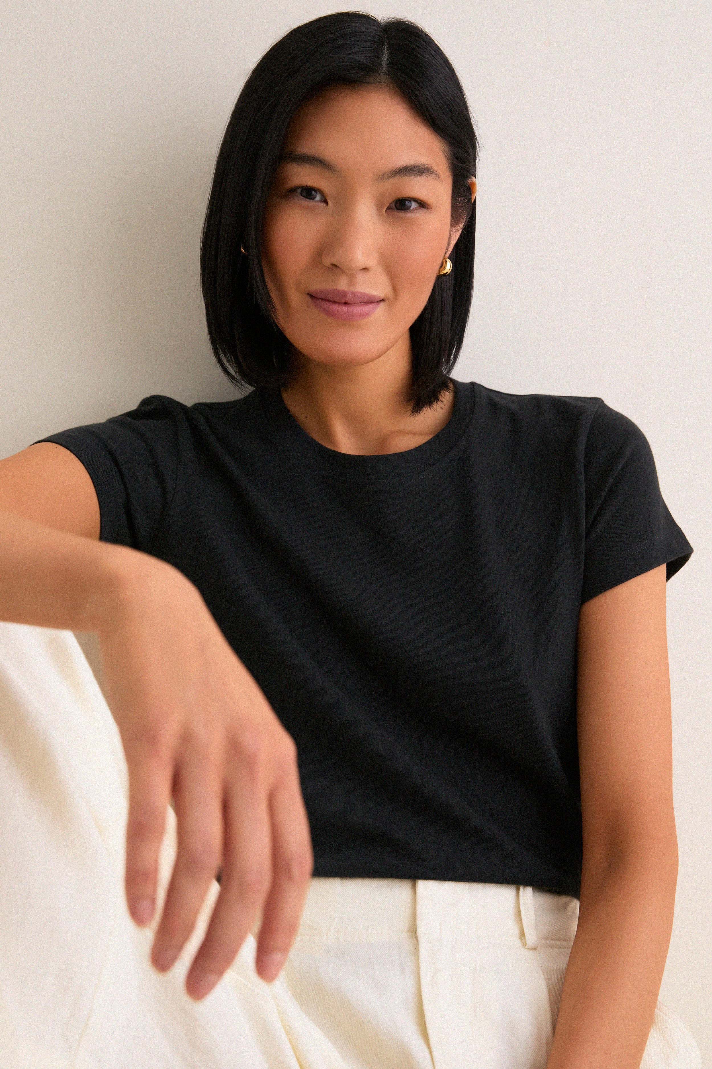 Black Perry Slim Classic Tee