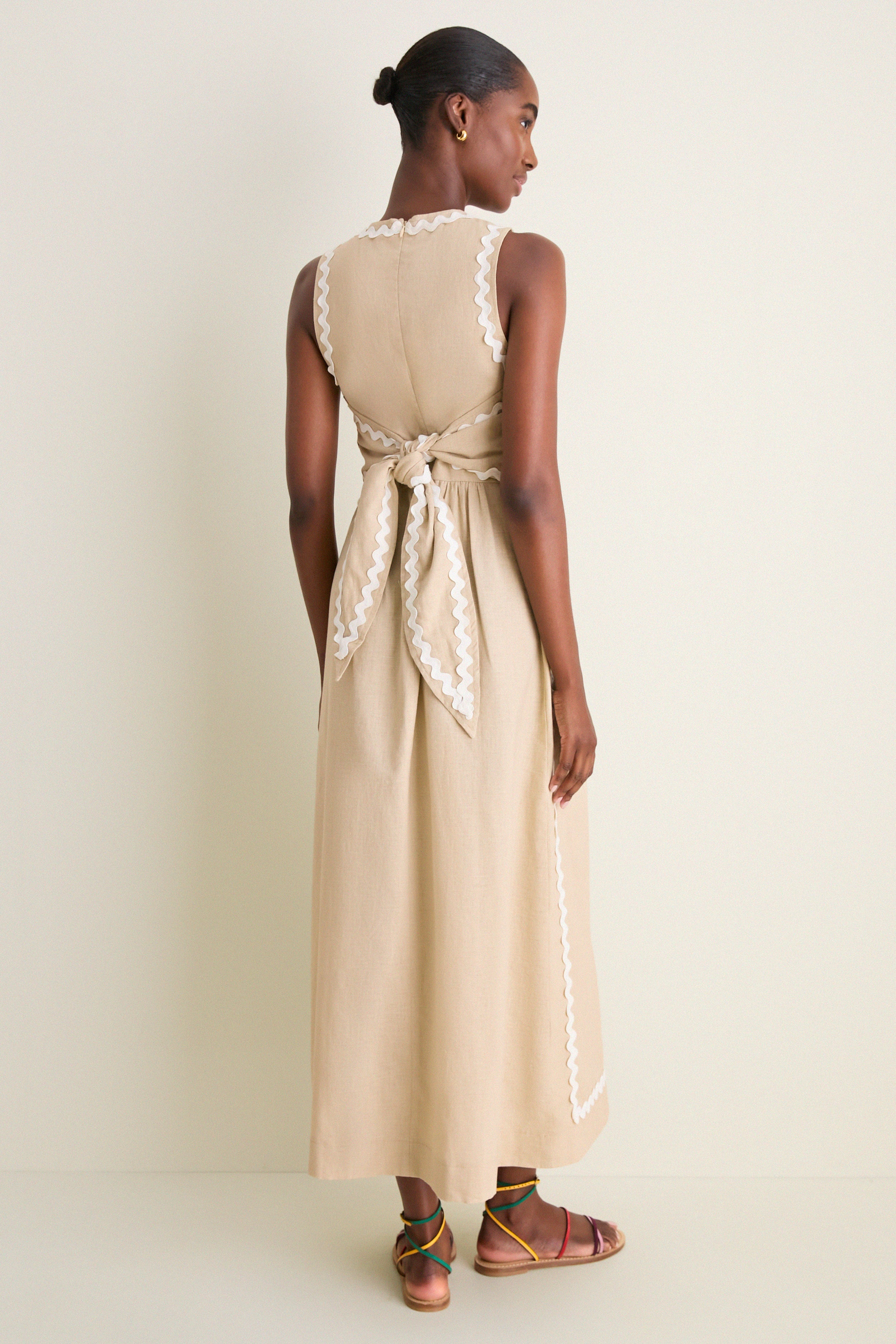 Sand Ric Rac Tie Brocks Dress