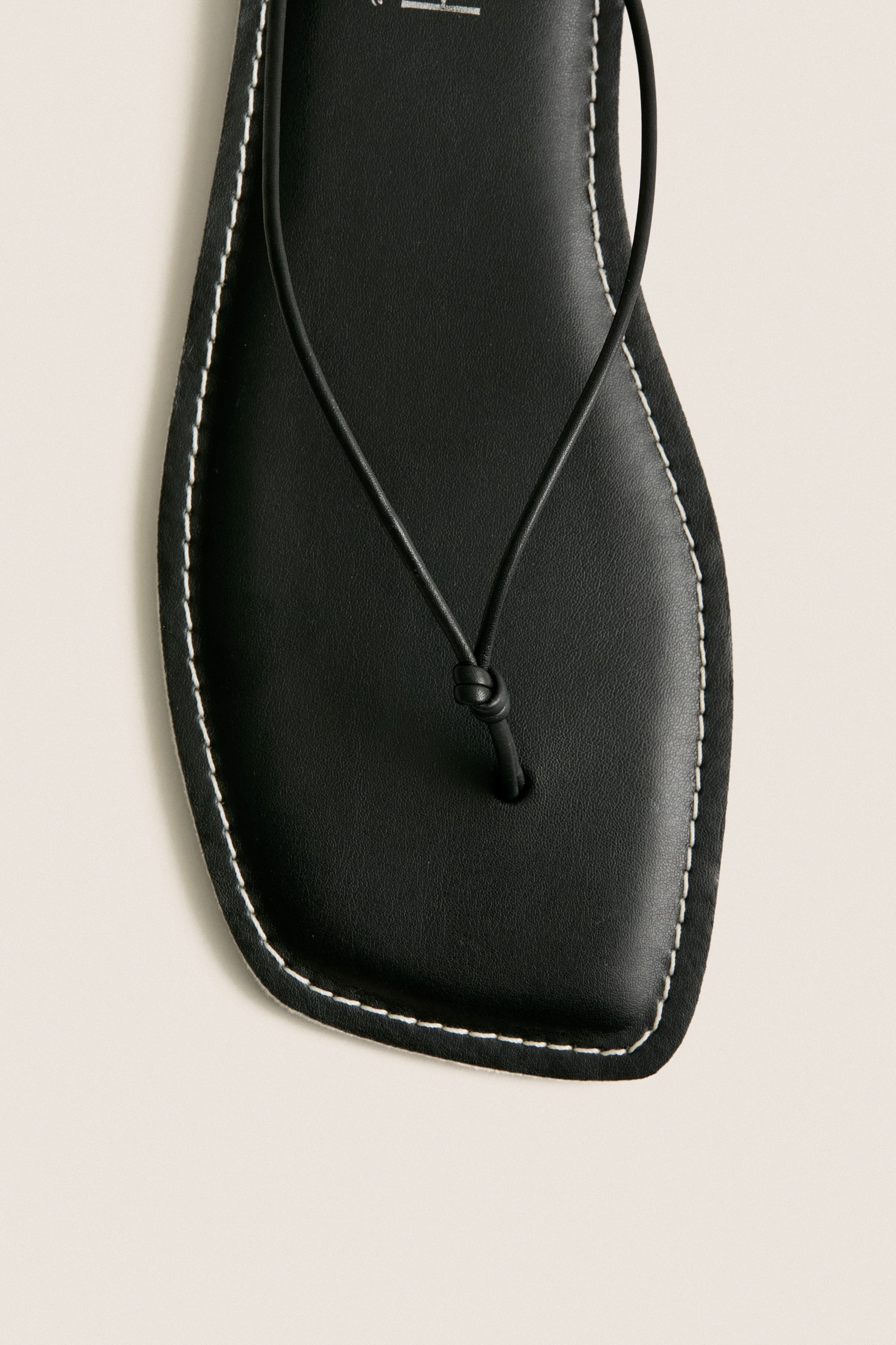 Black Ray Flip Flops