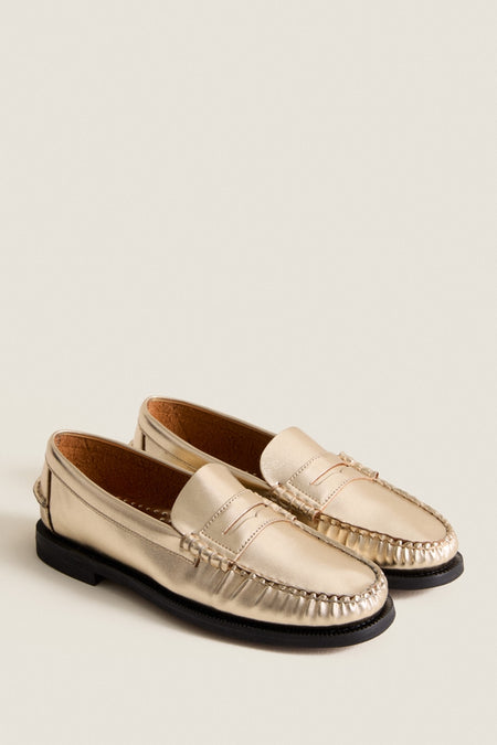 Gold Dan Met Loafers