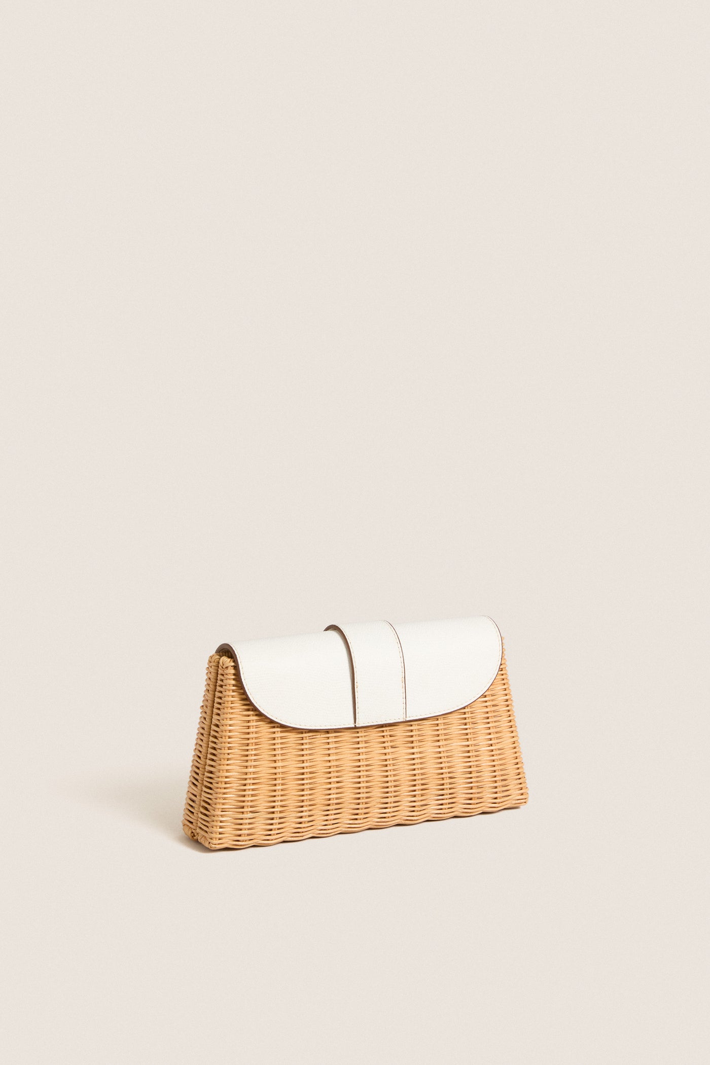 White Woven Lady Clutch