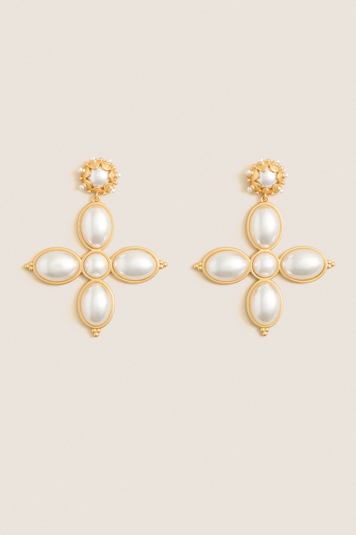 Pearl Grande Constance Earrings