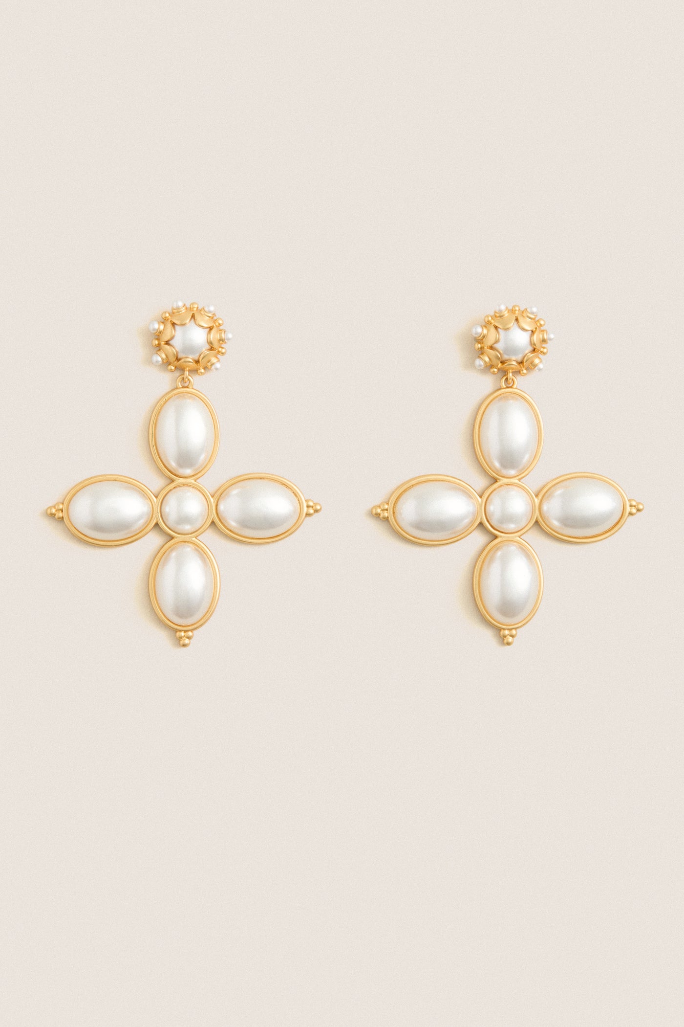 Pearl Grande Constance Earrings