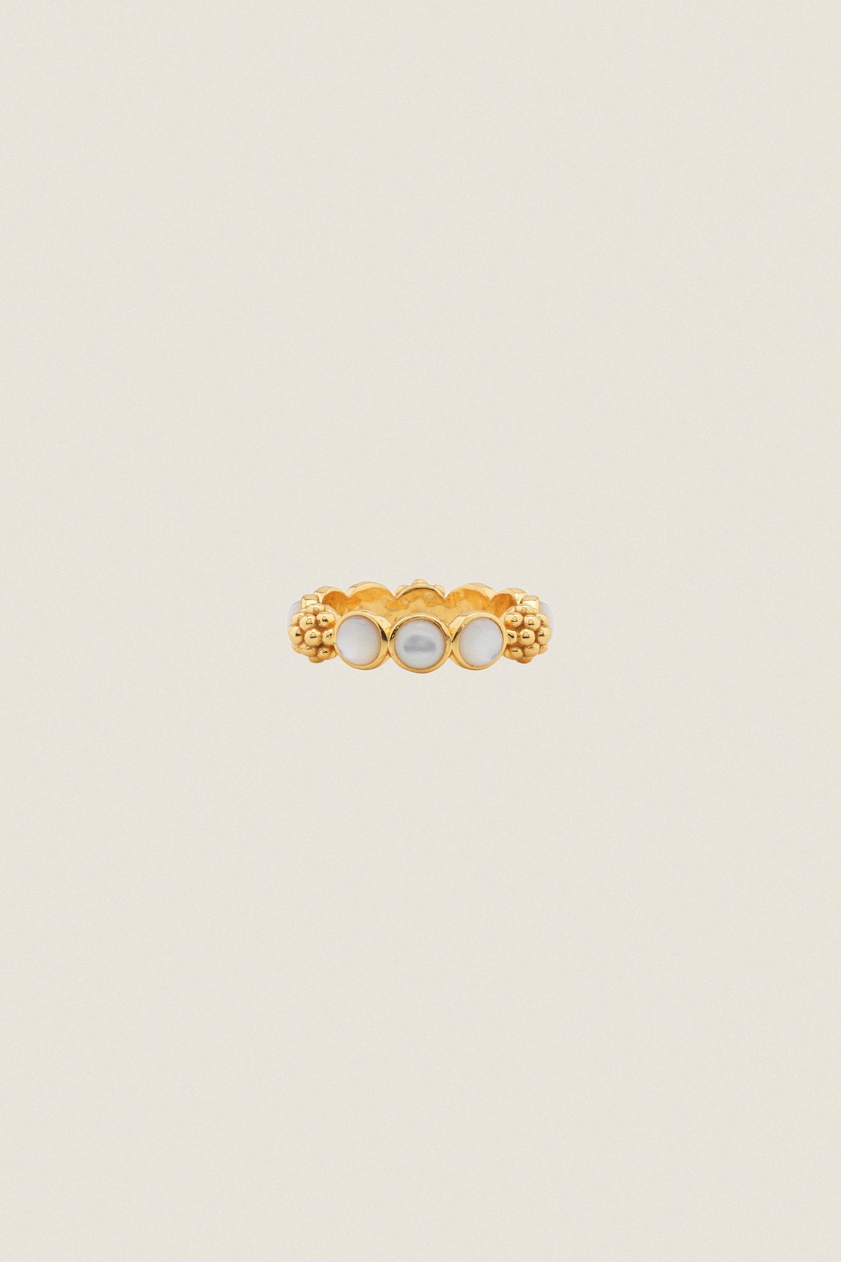 Mother of Pearl Berry Gem Ring
