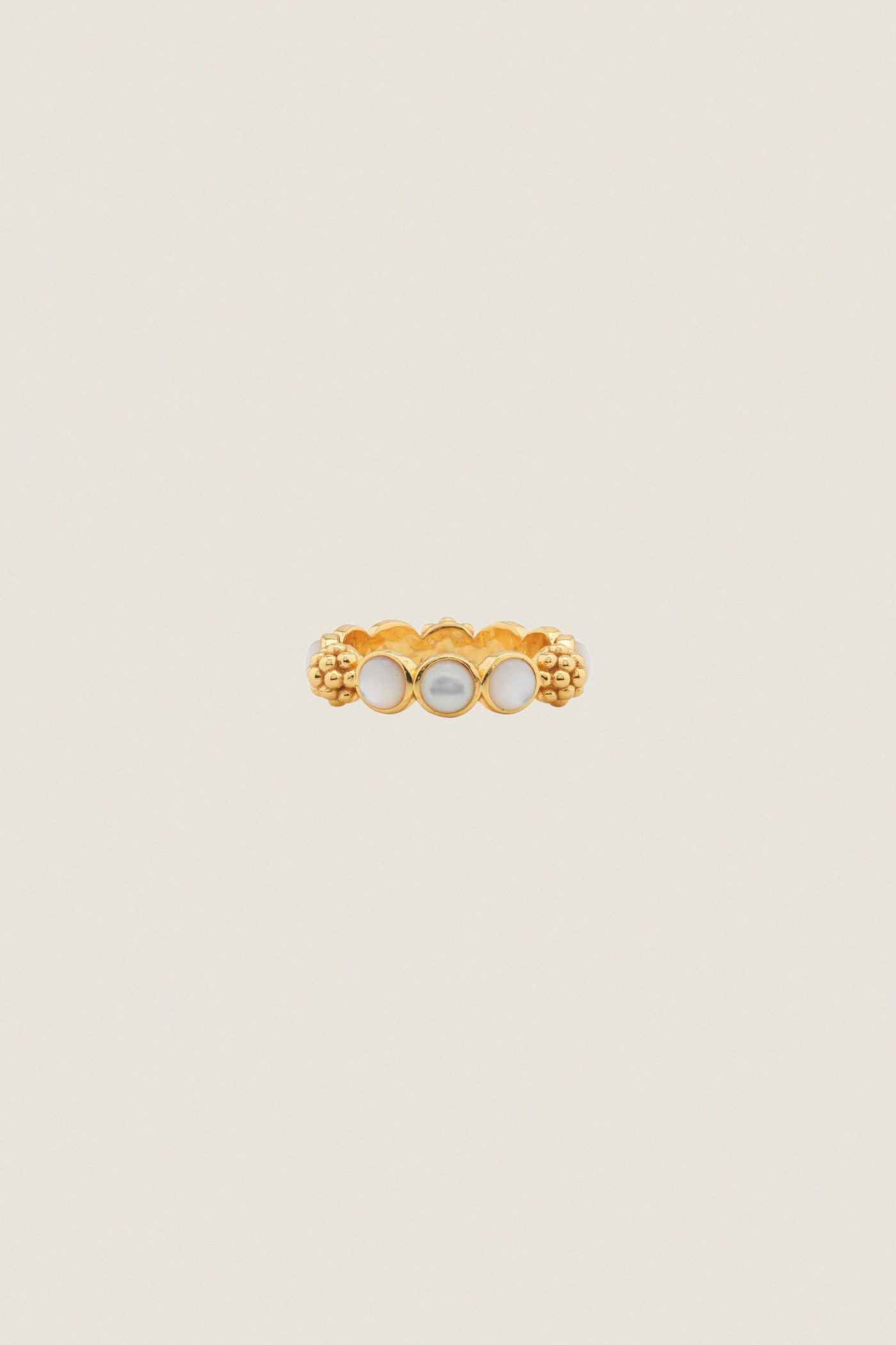 Mother of Pearl Berry Gem Ring