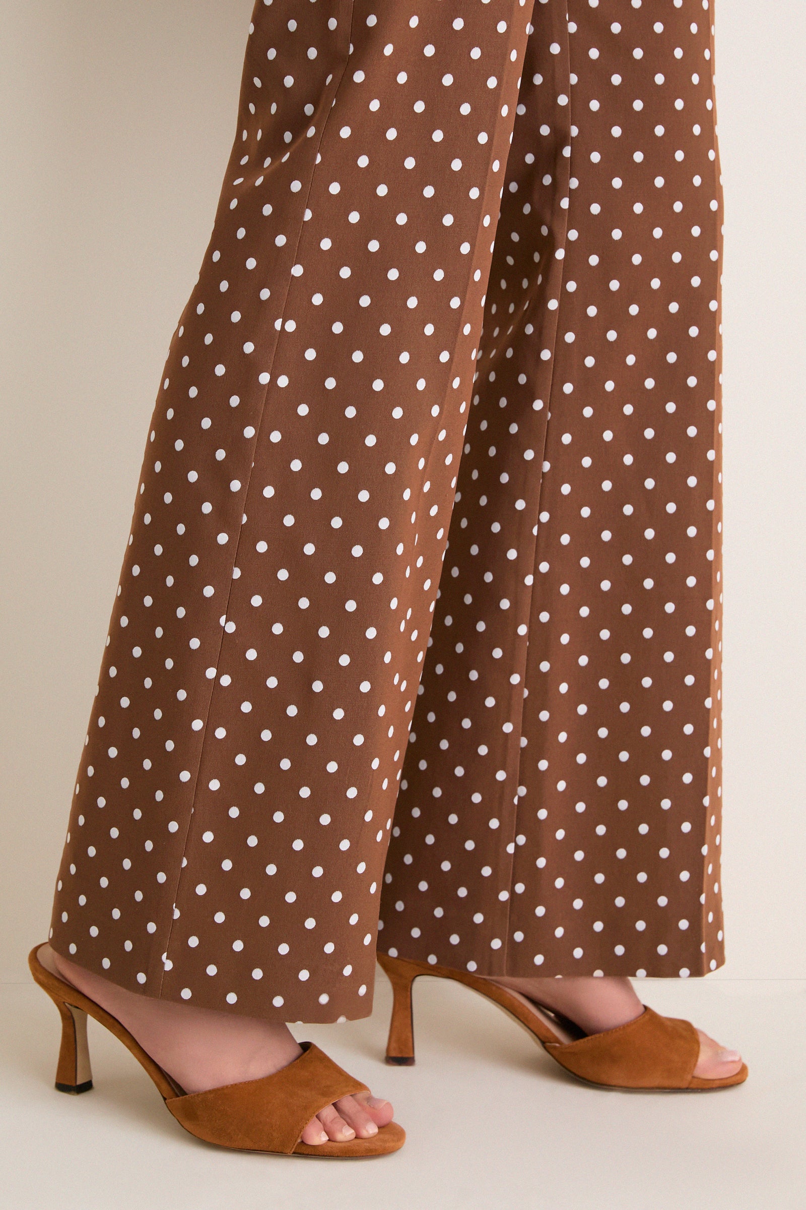 Cocoa Dot Stretch Jacquard Sabrina Pant