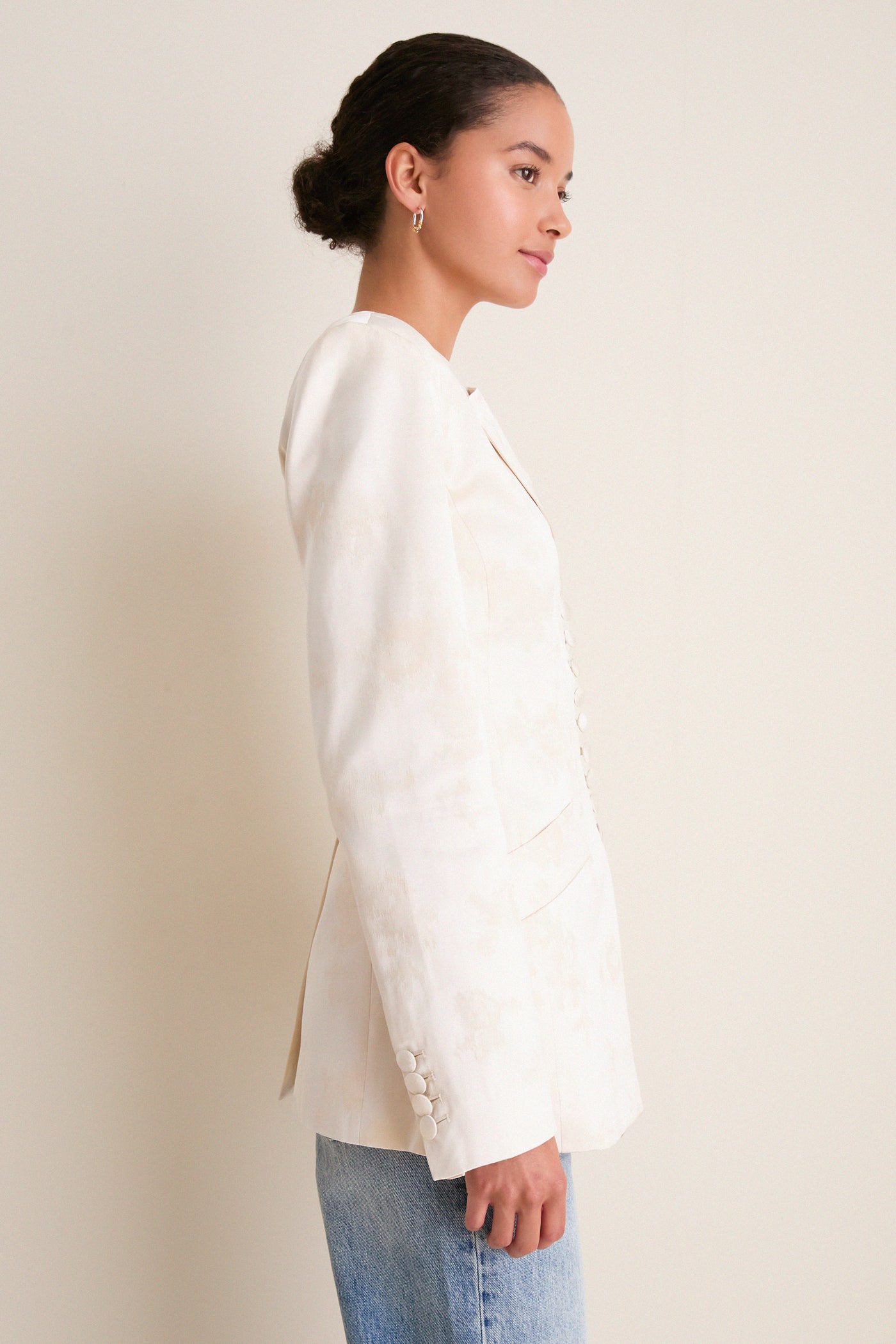 Egret Sateen Jacquard Long Button Blazer