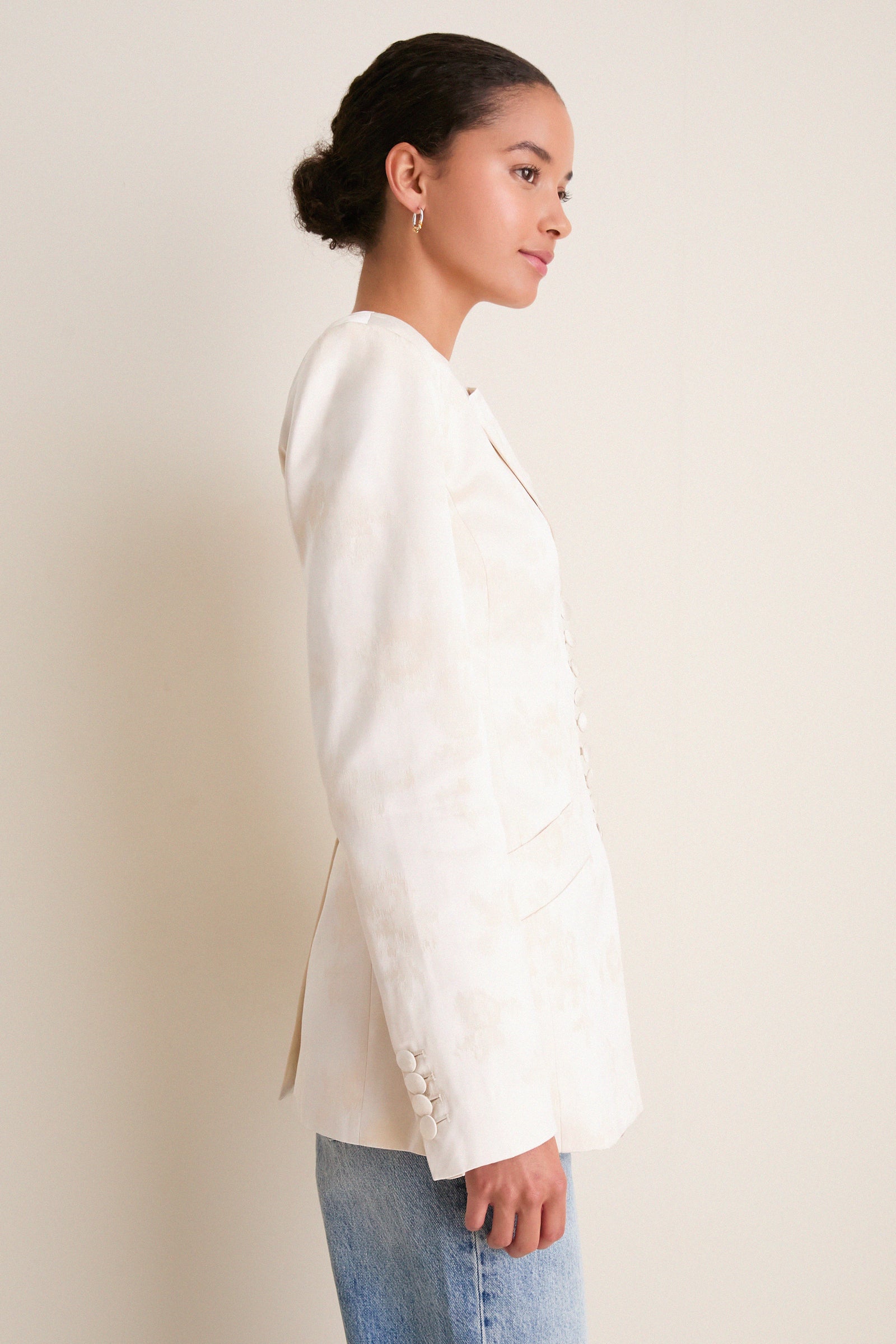 Egret Sateen Jacquard Long Button Blazer