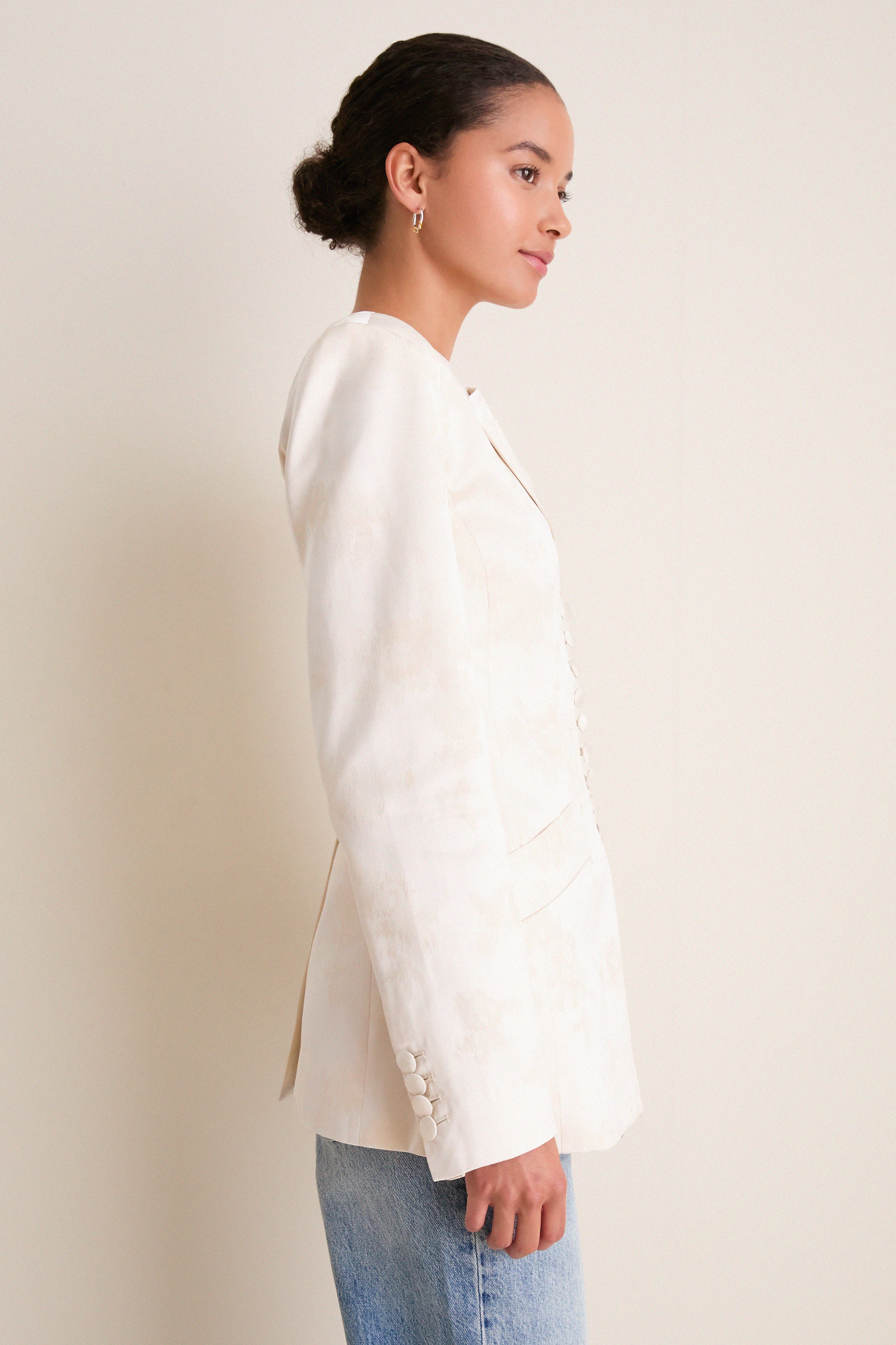 Egret Sateen Jacquard Long Button Blazer