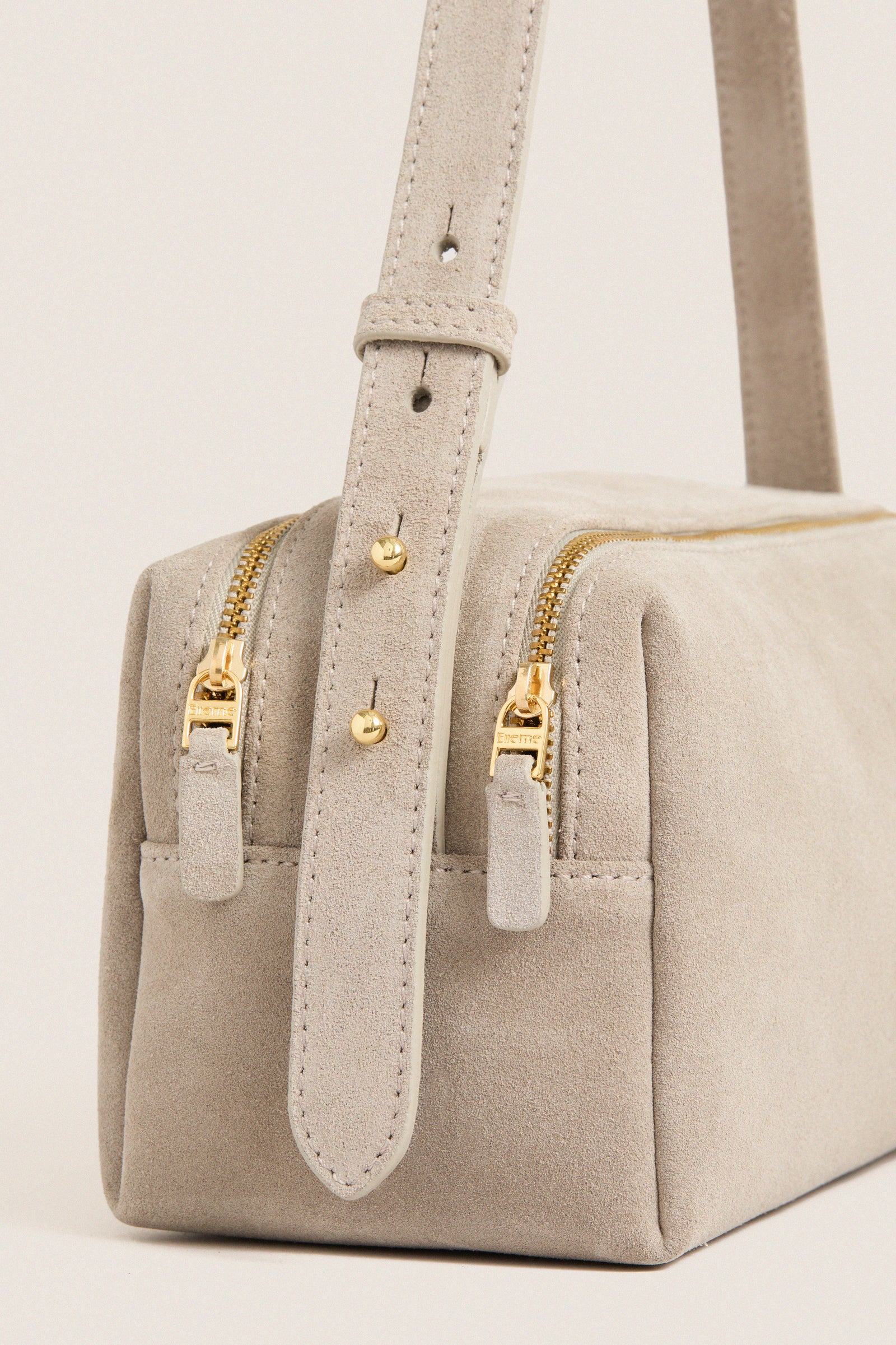 Earth Suede Trousse Bag