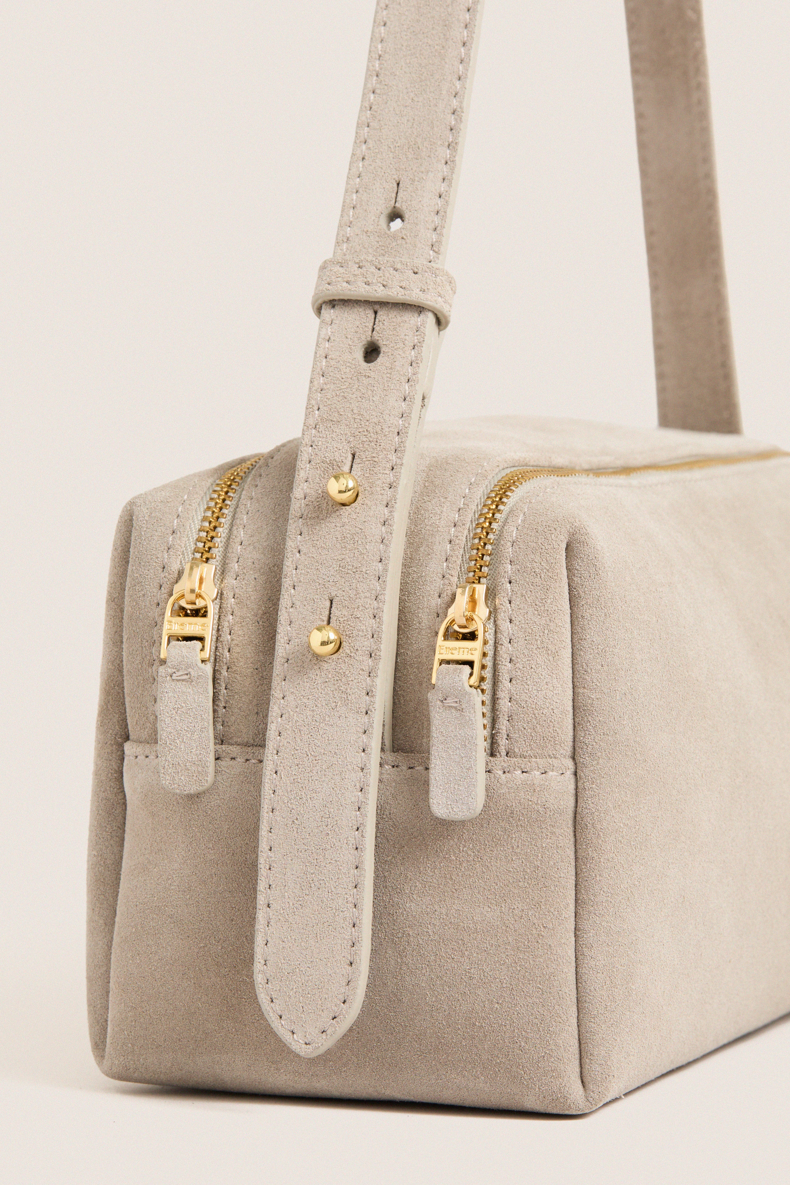 Earth Suede Trousse Bag