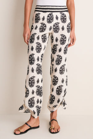 Ecru and Black Femininity Dramatic Pant