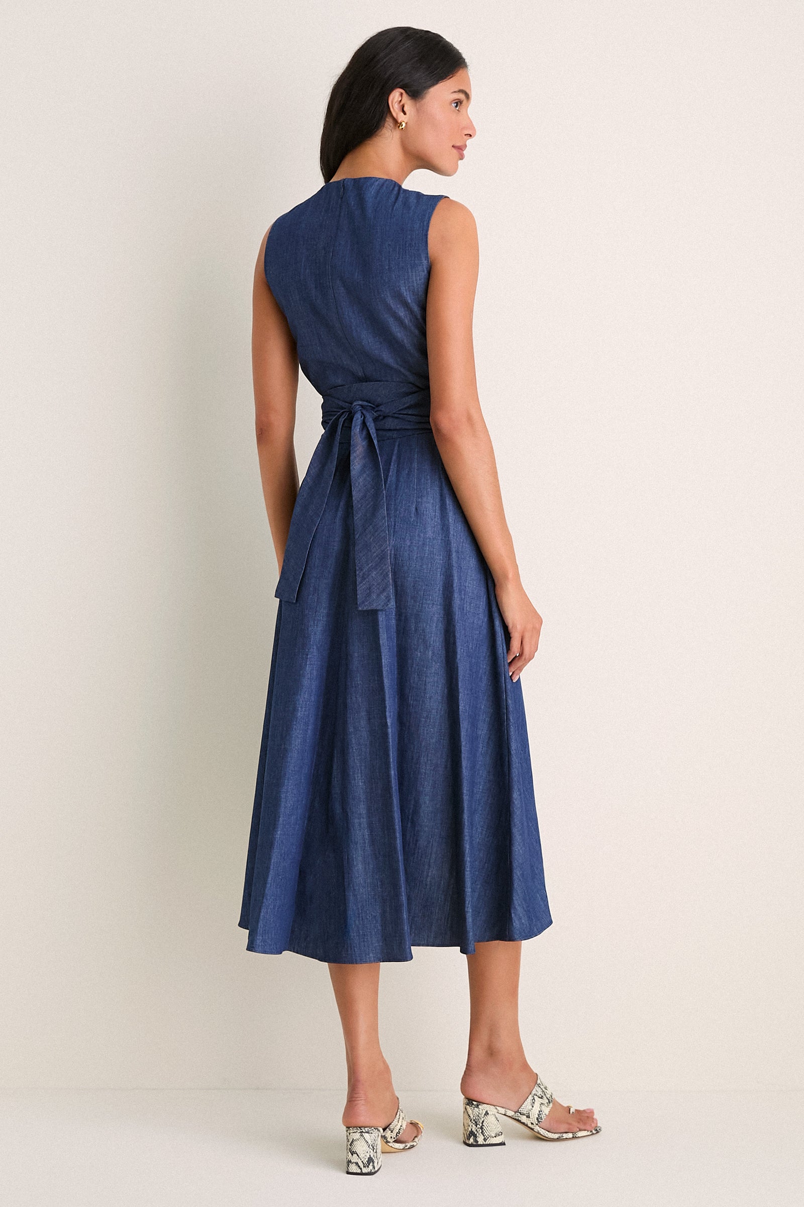 Attire Ceremony Parents College Graduation Dresses For Mom Titan Penny Midi Dress Altuzarra Attire Ceremony Parents College Graduation Dresses For Mom Titan Penny Midi Dress Altuzarra