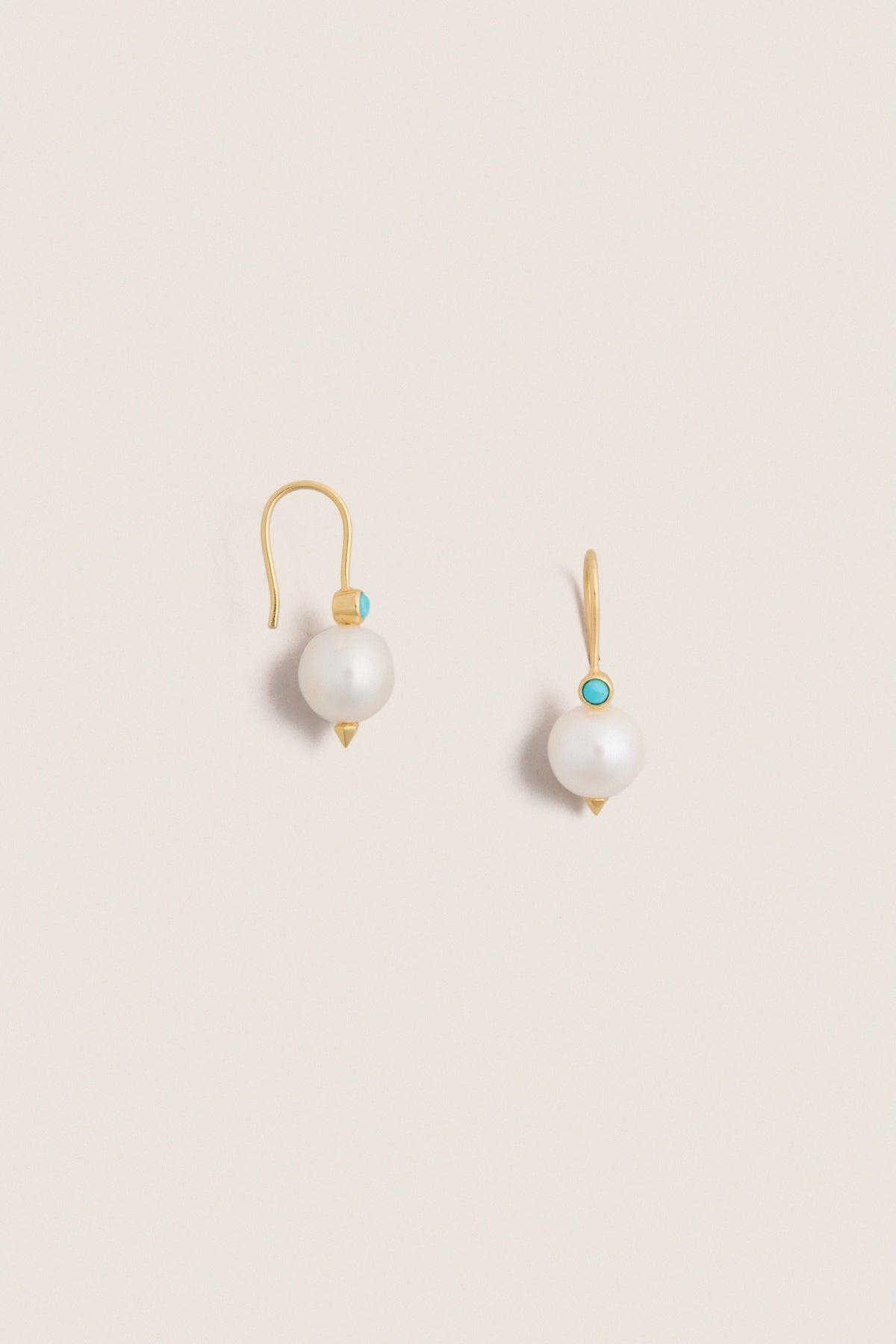 Pearl Earrings with Turquoise Stone
