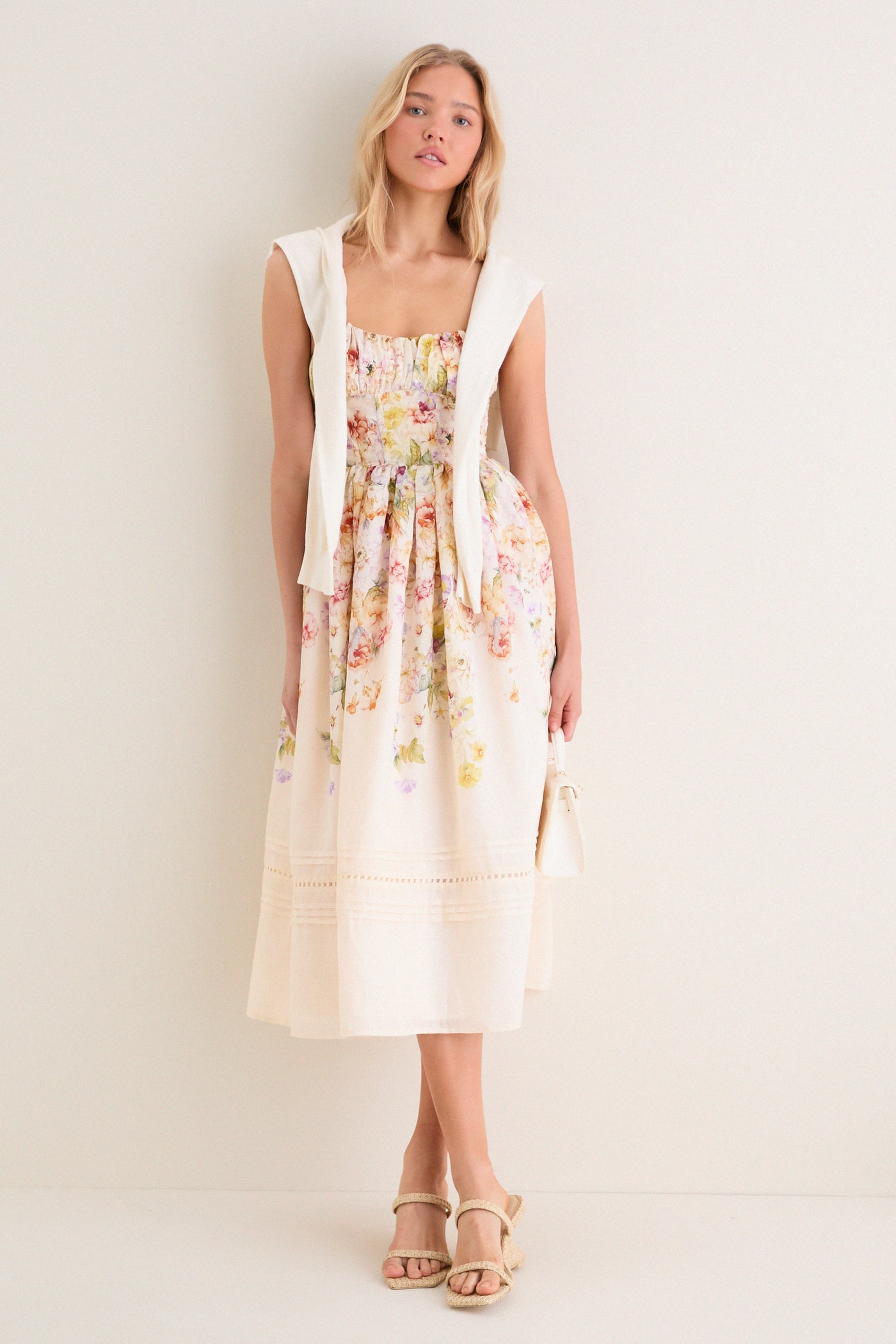 en saison floral print midi dress En Saison Taylorann Midi Dress