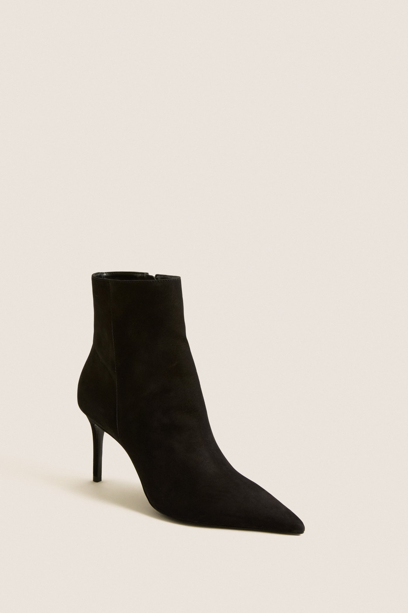 Black Mikki Boots