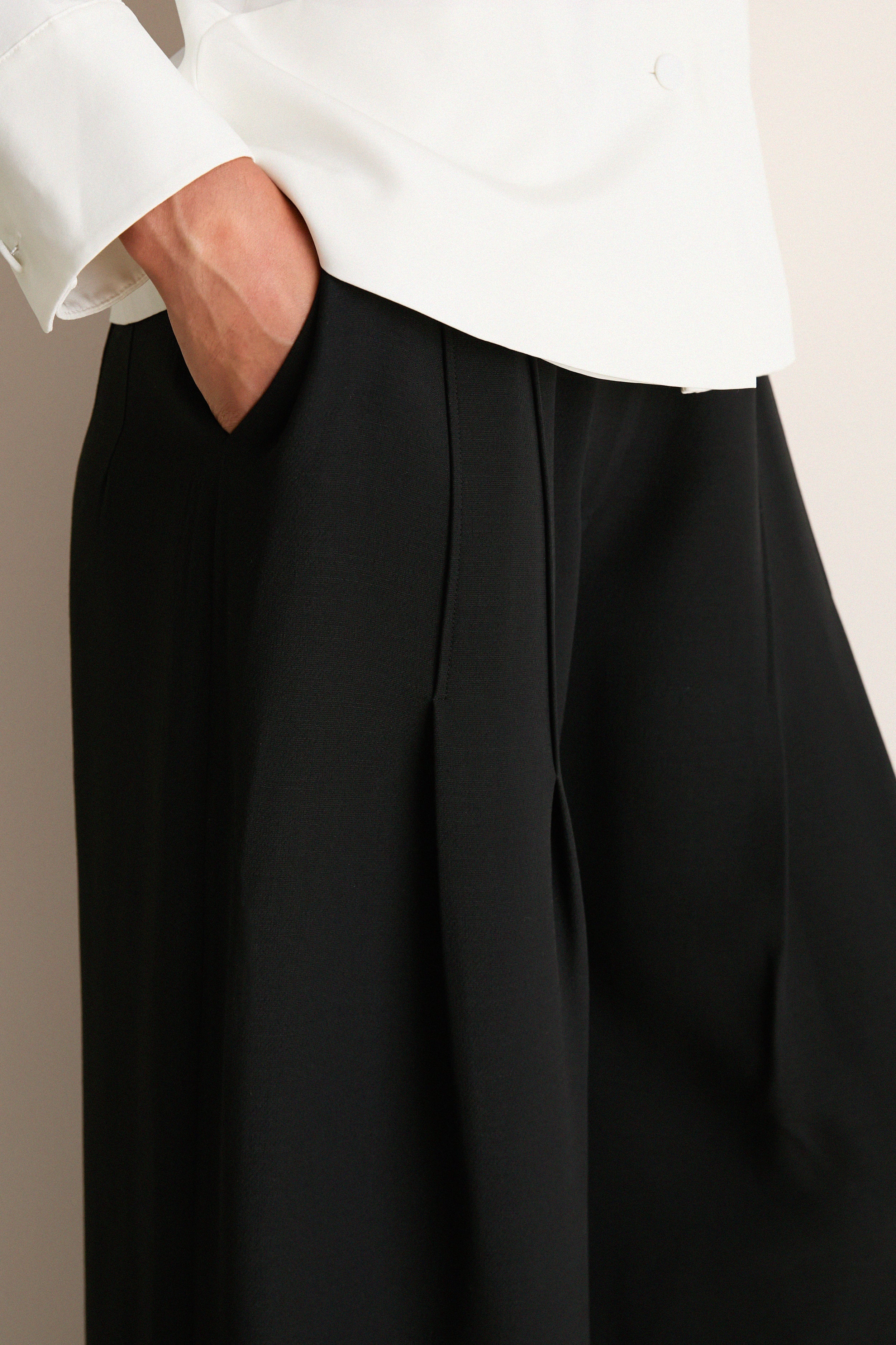 Noir Alexandra Wide-Leg Trousers