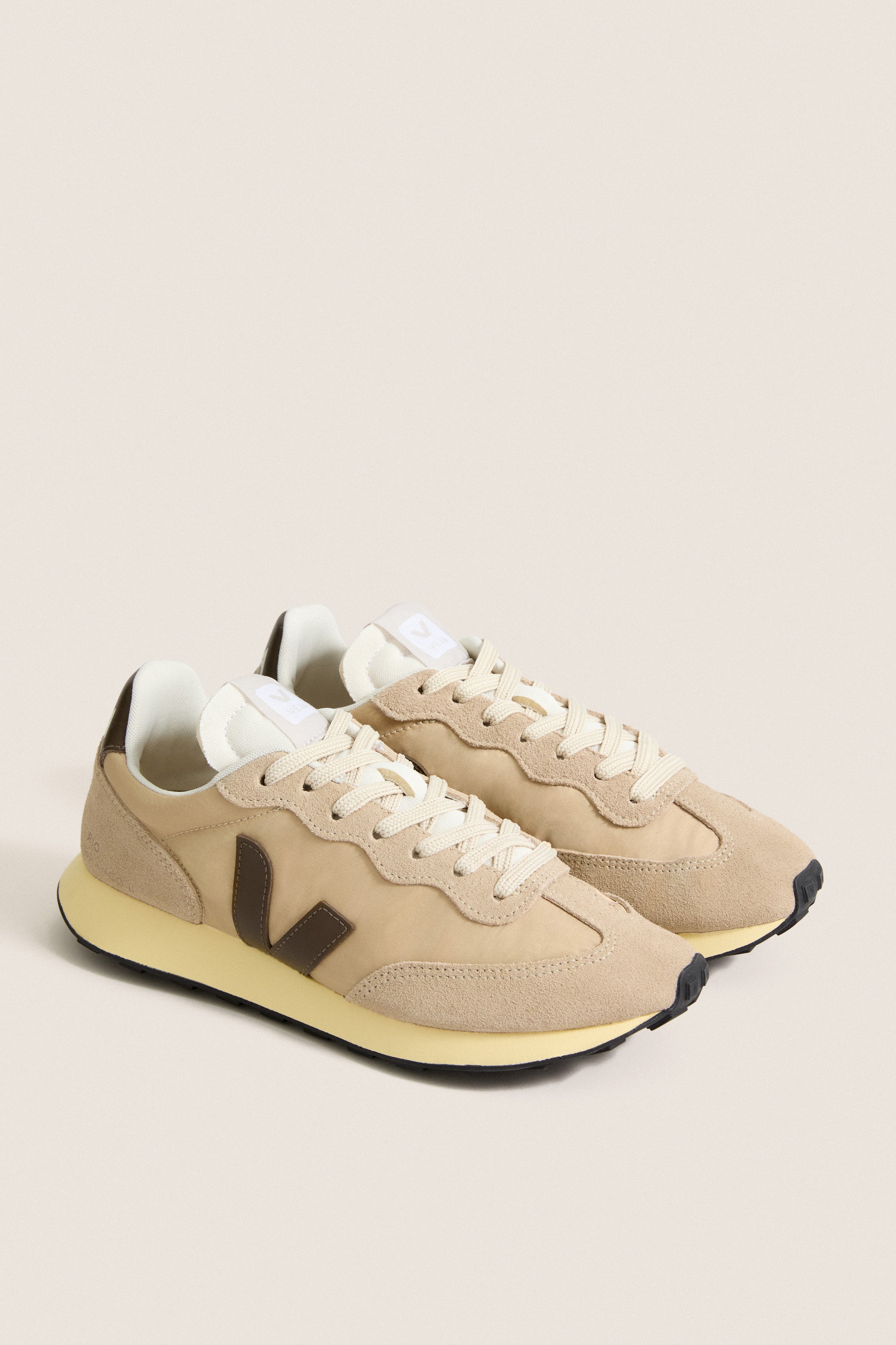 Almond Sahara Eagle Rio Branco II Lite Sneakers