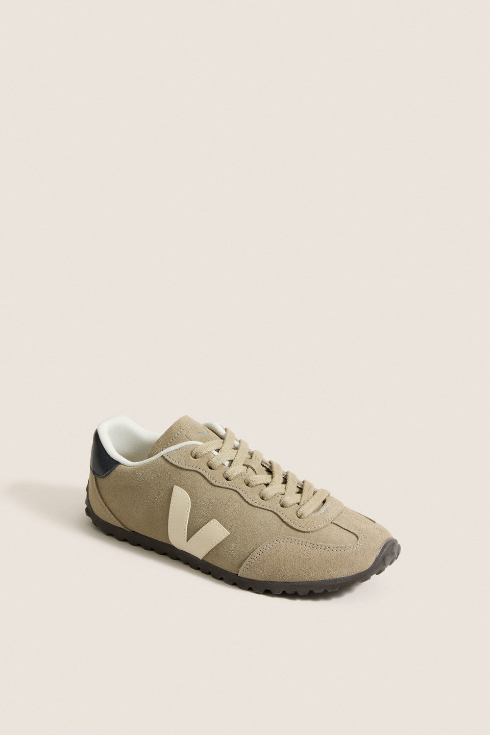 Taupe Pierre GT Sneakers
