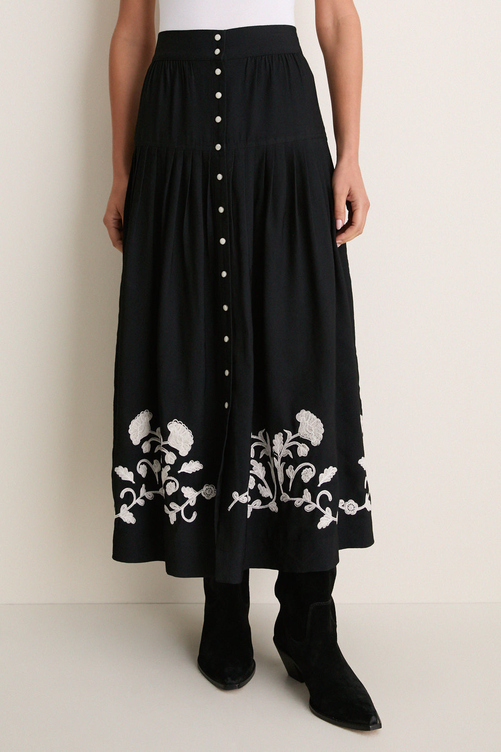 Cream with Black Western Embroidered Highland Skirt