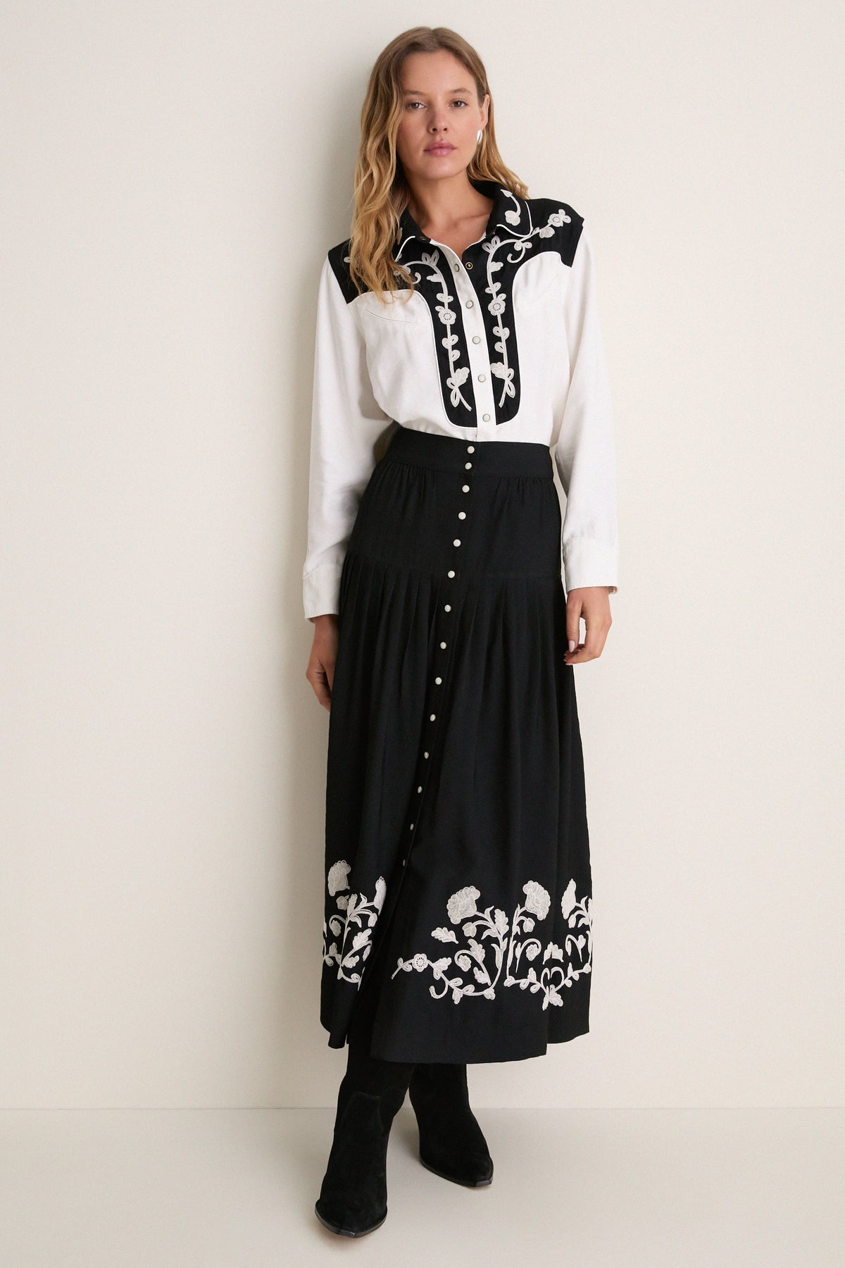 Cream with Black Western Embroidered Highland Skirt