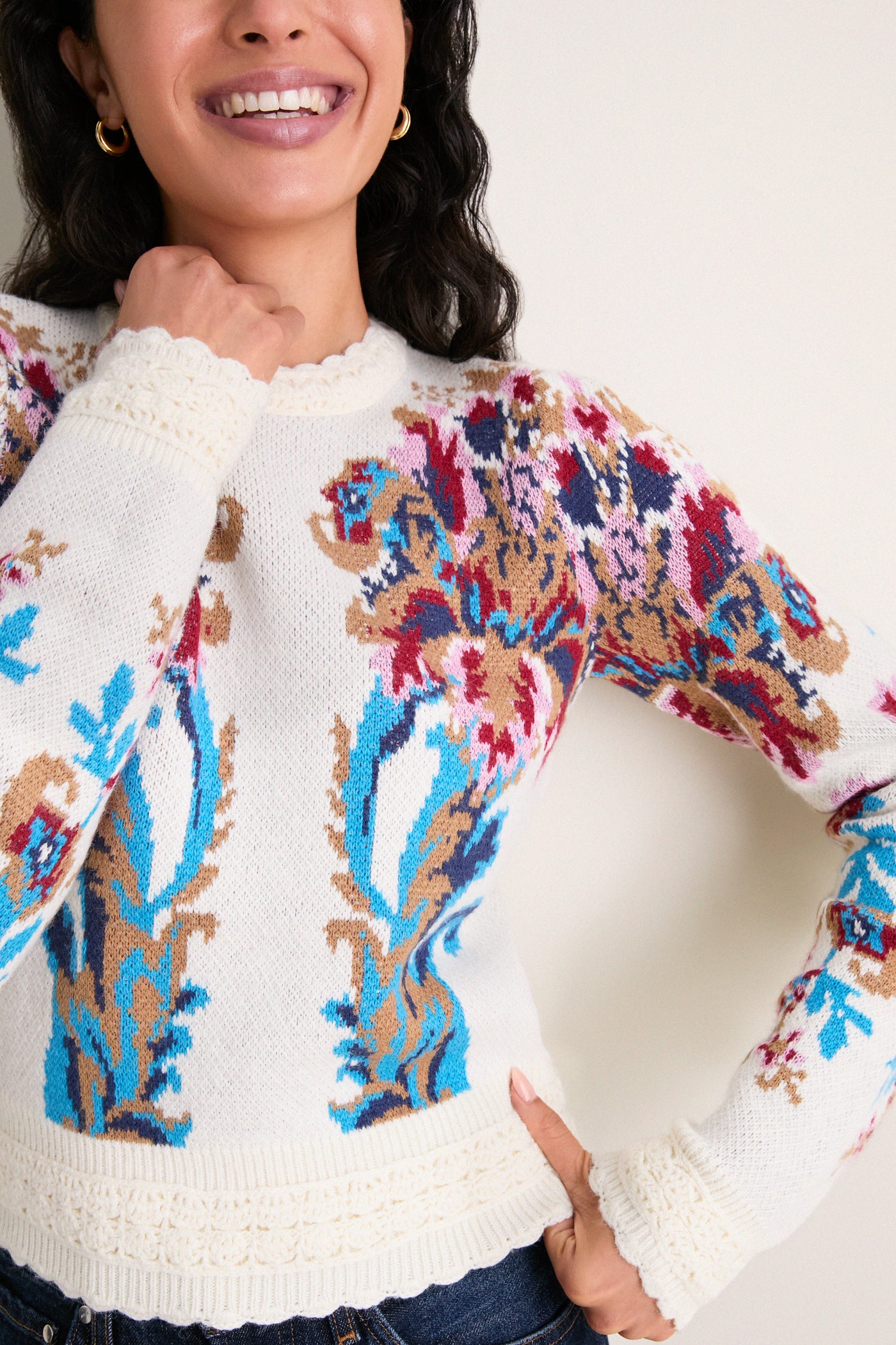 Arabesque Off-White Knit Sweater
