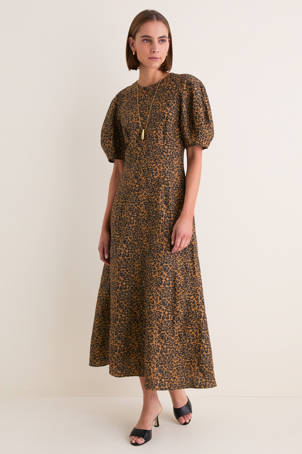 Leo Floral Midnight Bettina Maxi Dress