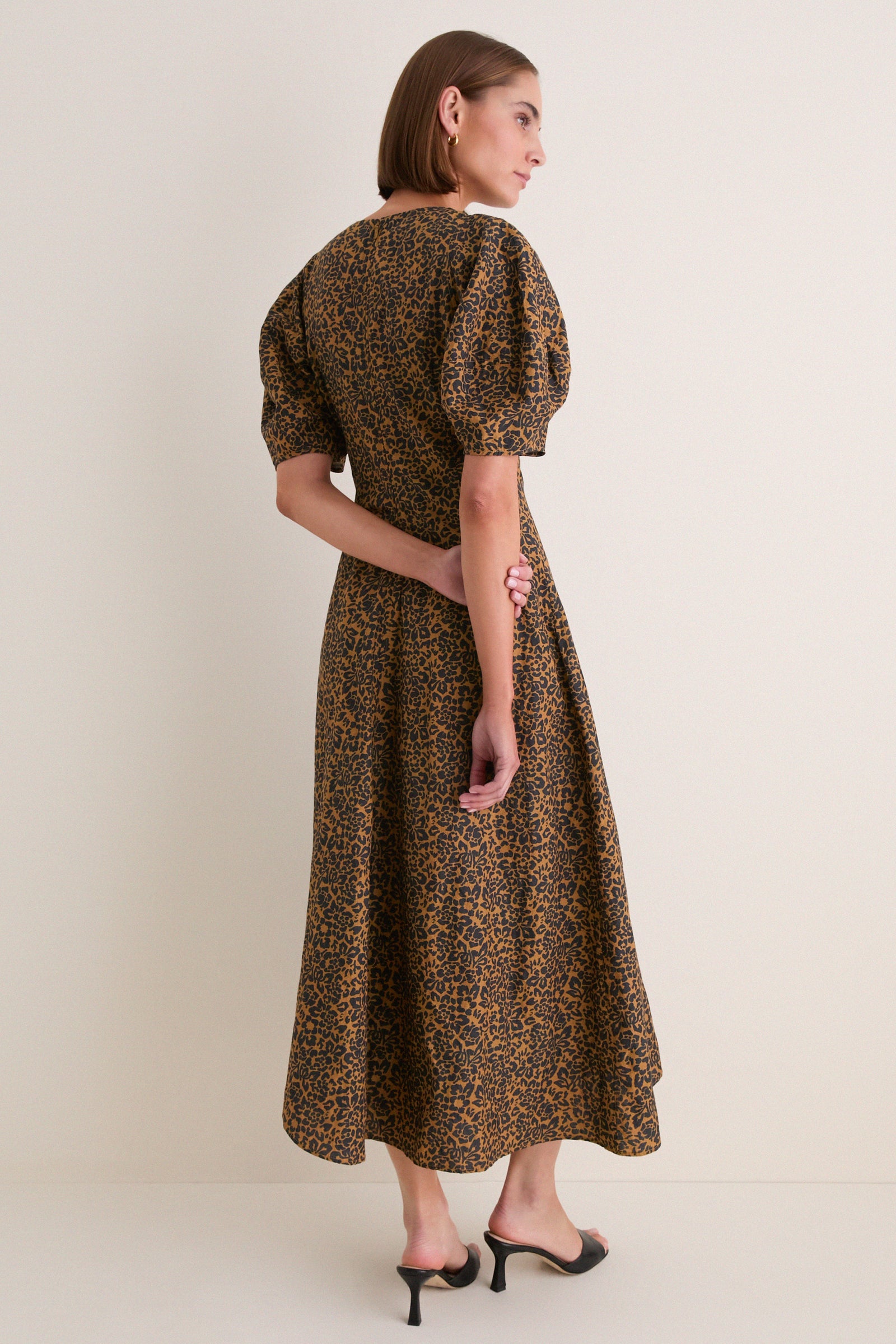 Leo Floral Midnight Bettina Maxi Dress