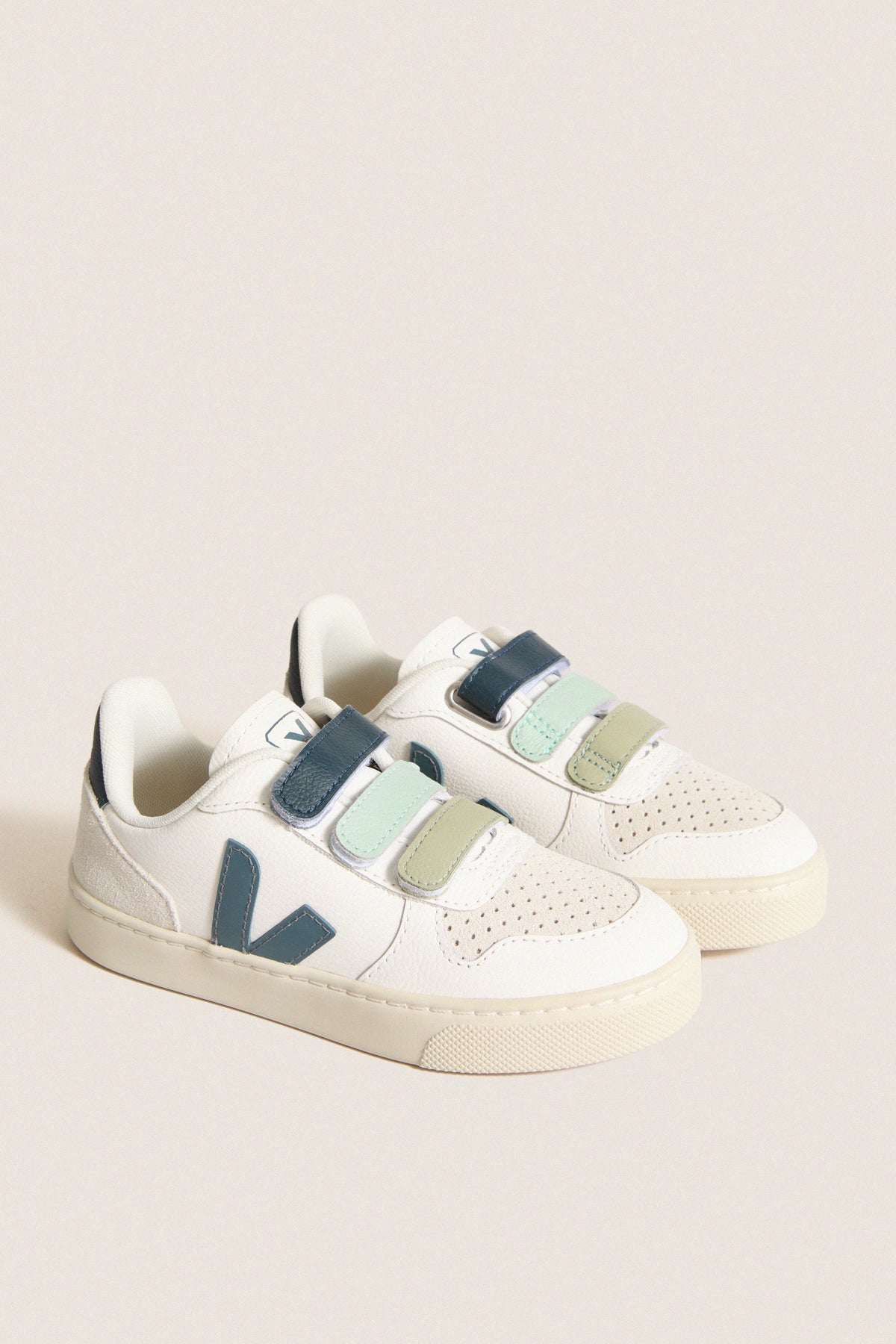 White California Small V-10 Sneakers