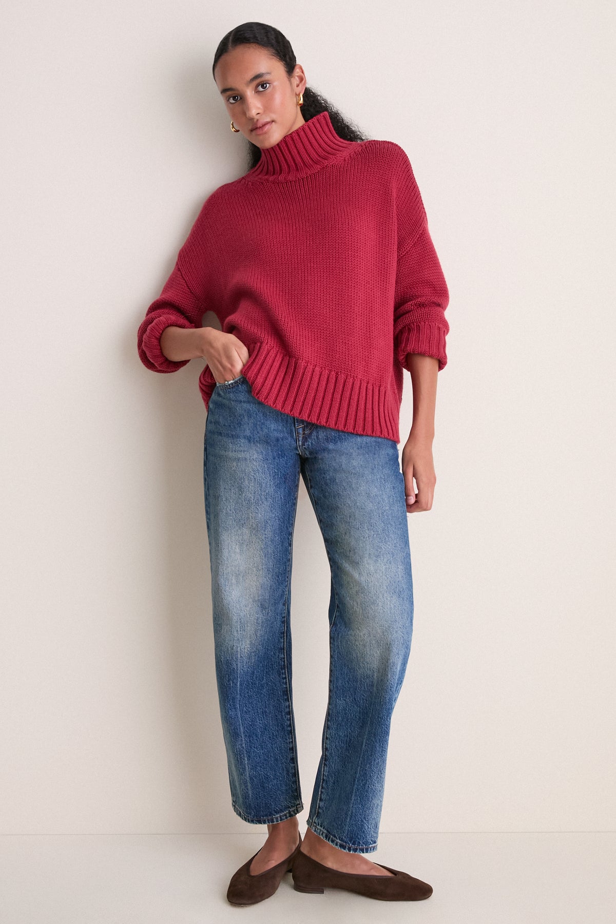 Artisan Lexi Mid Rise Bowed Straight