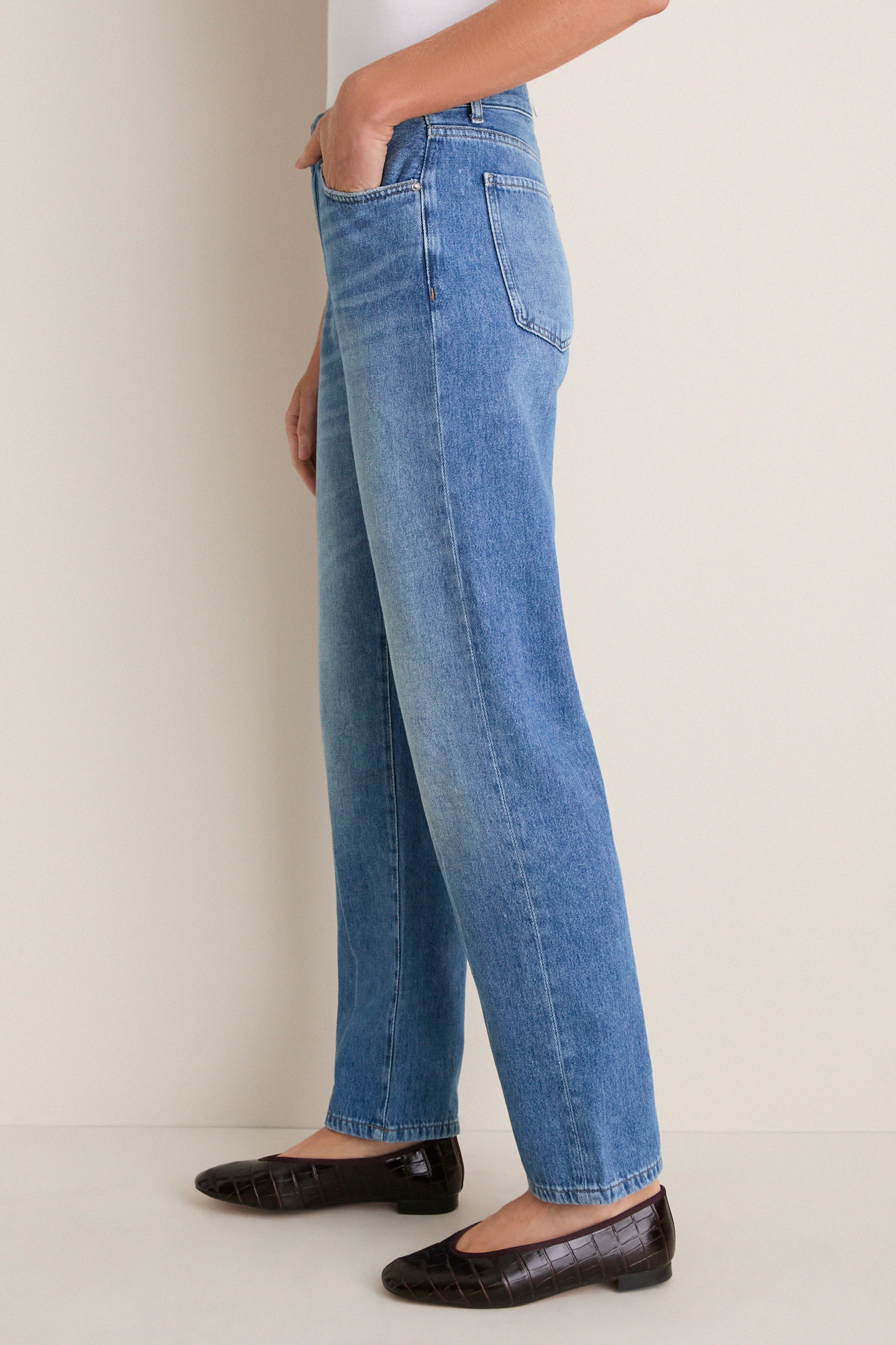 North Star Mid 90's Straight Jean