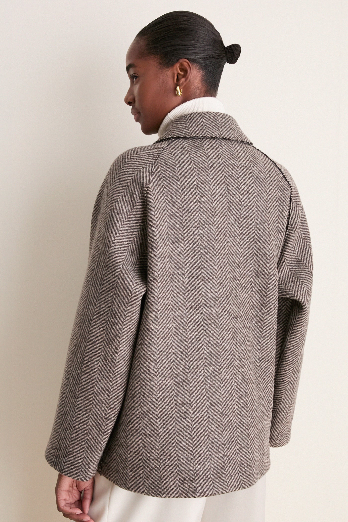 Cream and Brown Herringbone Patterned Cashmere Blend Raglan Jacket