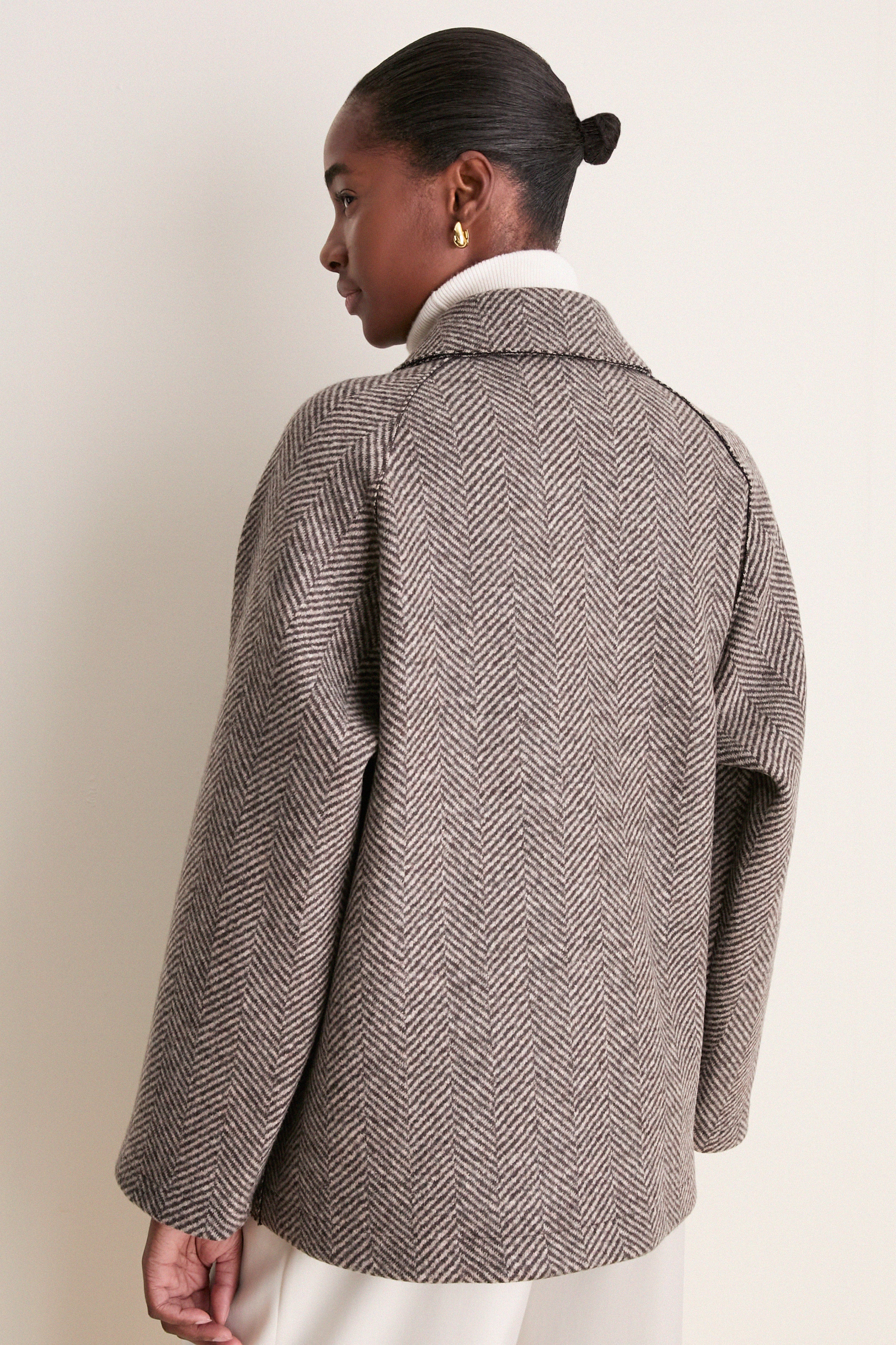 Cream and Brown Herringbone Patterned Cashmere Blend Raglan Jacket
