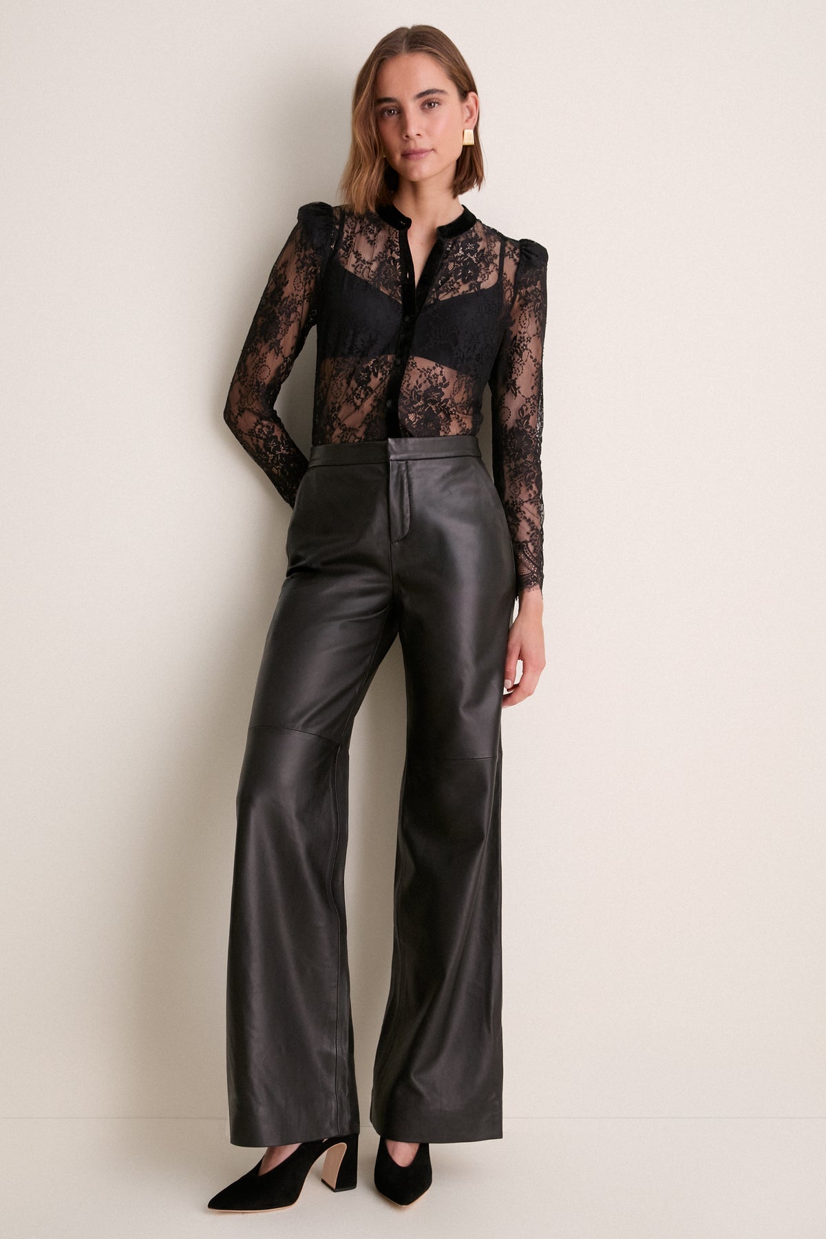 Black Dorothea Lace Velvet Collarless Blouse