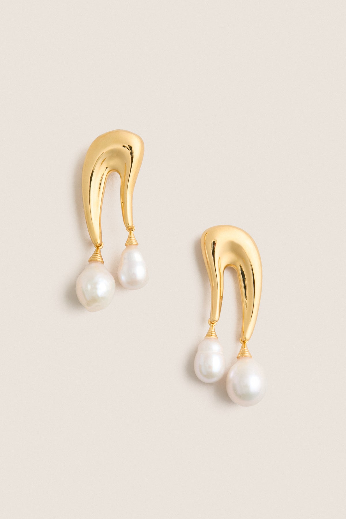 Gold Sculptura Earrings
