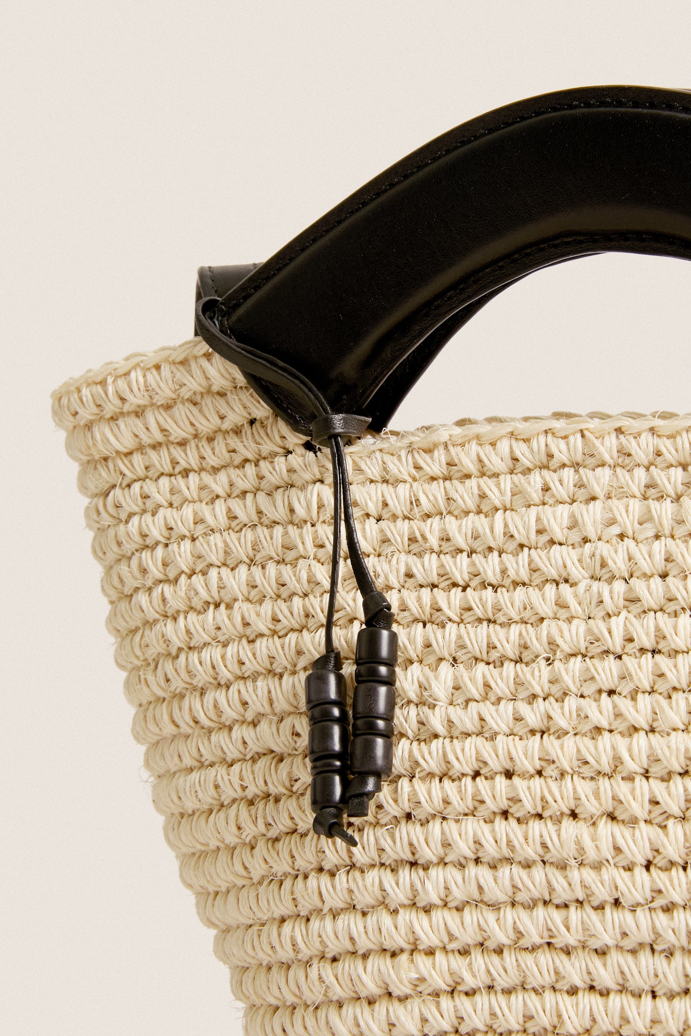 Black Natural Fique Small Shopper