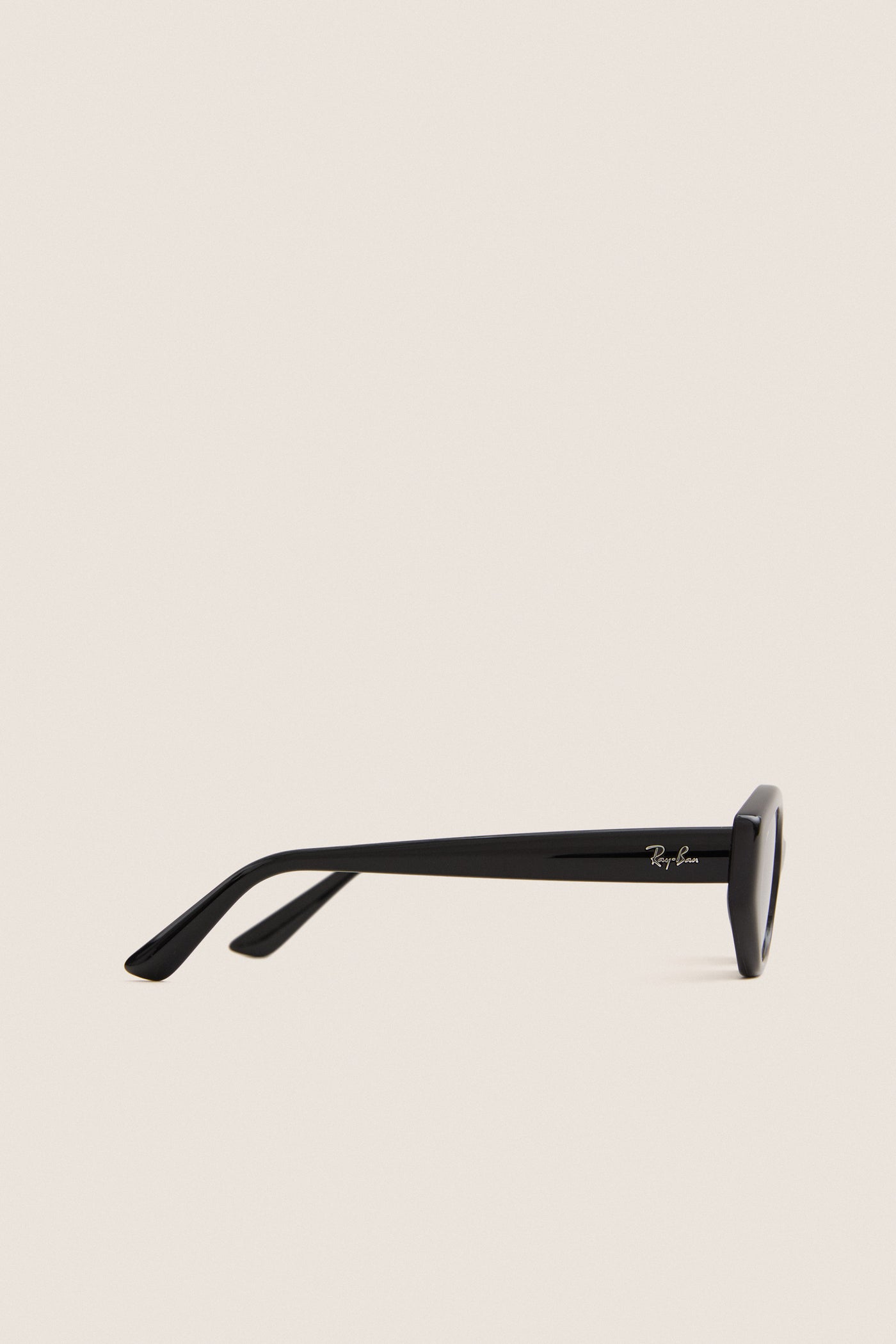 Black RB4473D Sunglasses featuring classic Ray-Ban design with logo on temple arm, embodying an effortless and fun high-end style.
